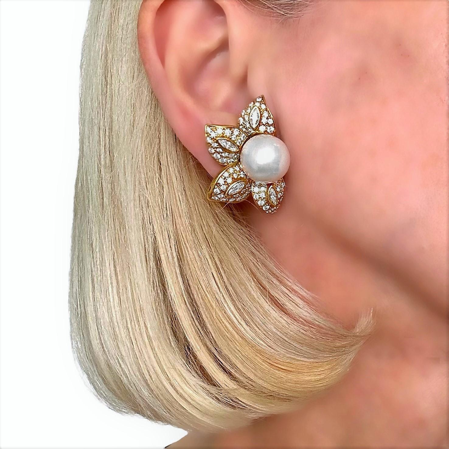 Feminine Vintage Earrings in 18k Yellow Gold, Diamonds, & South Sea Pearls In Good Condition For Sale In Palm Beach, FL
