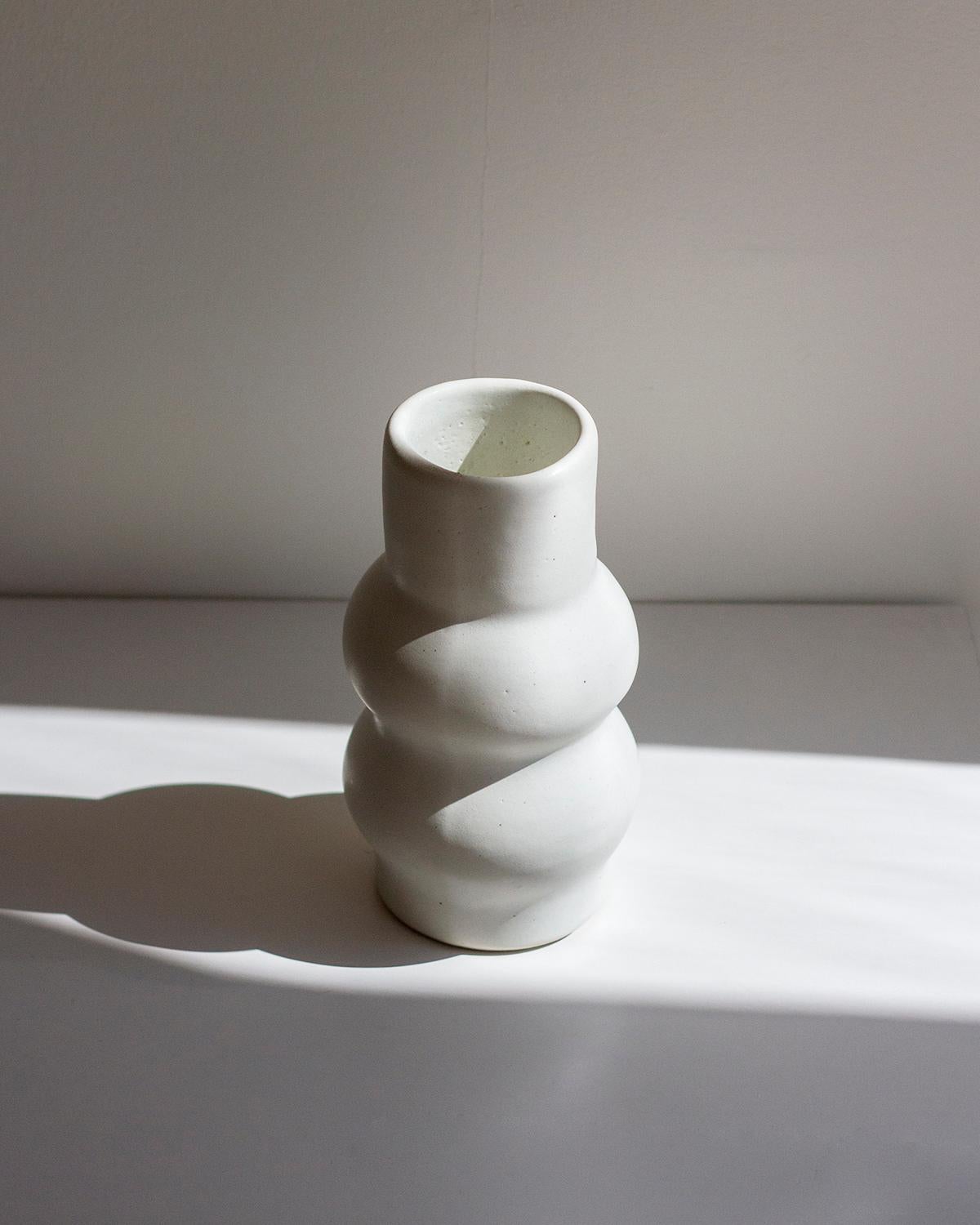 Mexican Femme II Handmade Organic Modern Clay Vase in Bone White For Sale