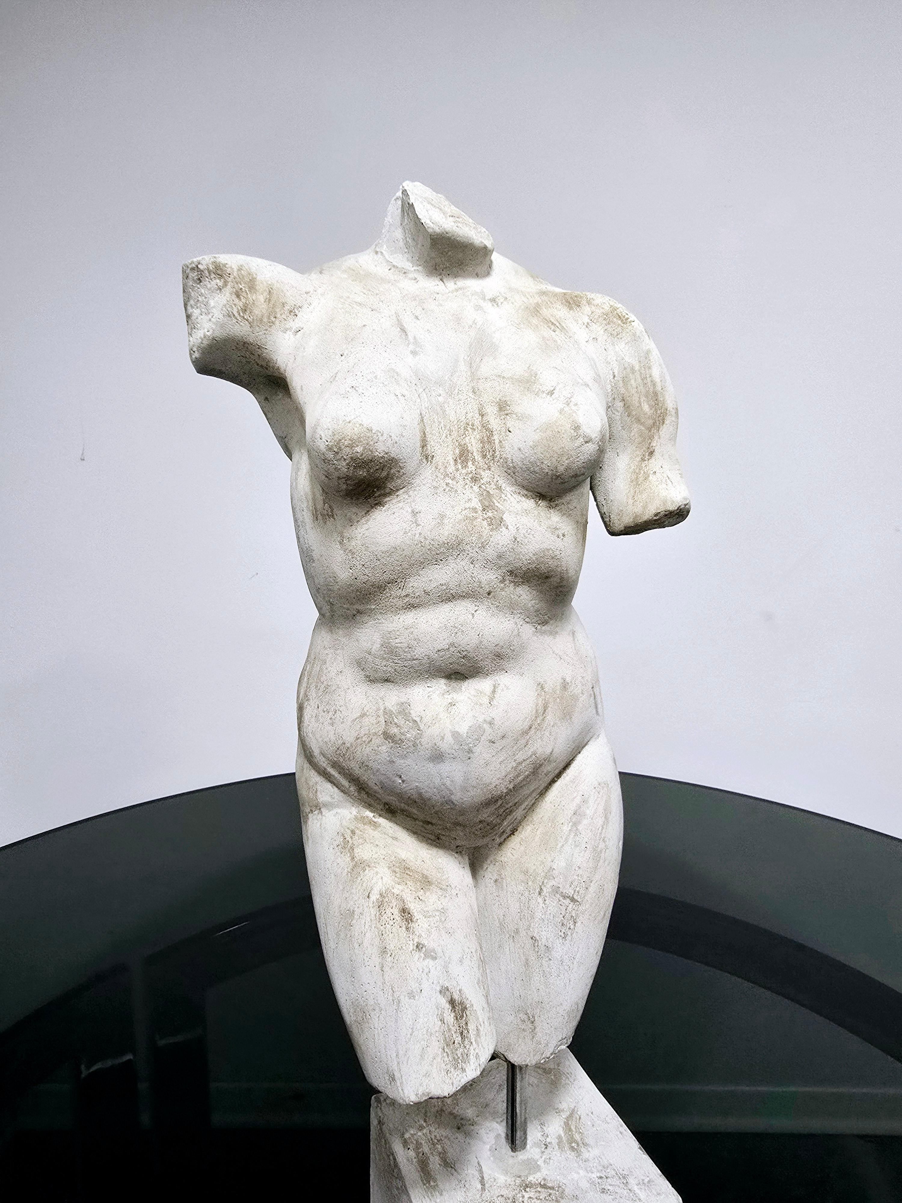 Mid-Century moderno Scultura di torso femminile in vendita