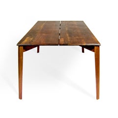 Fenda Dining Table in Brazilian Hardwood by Knót Artesanal