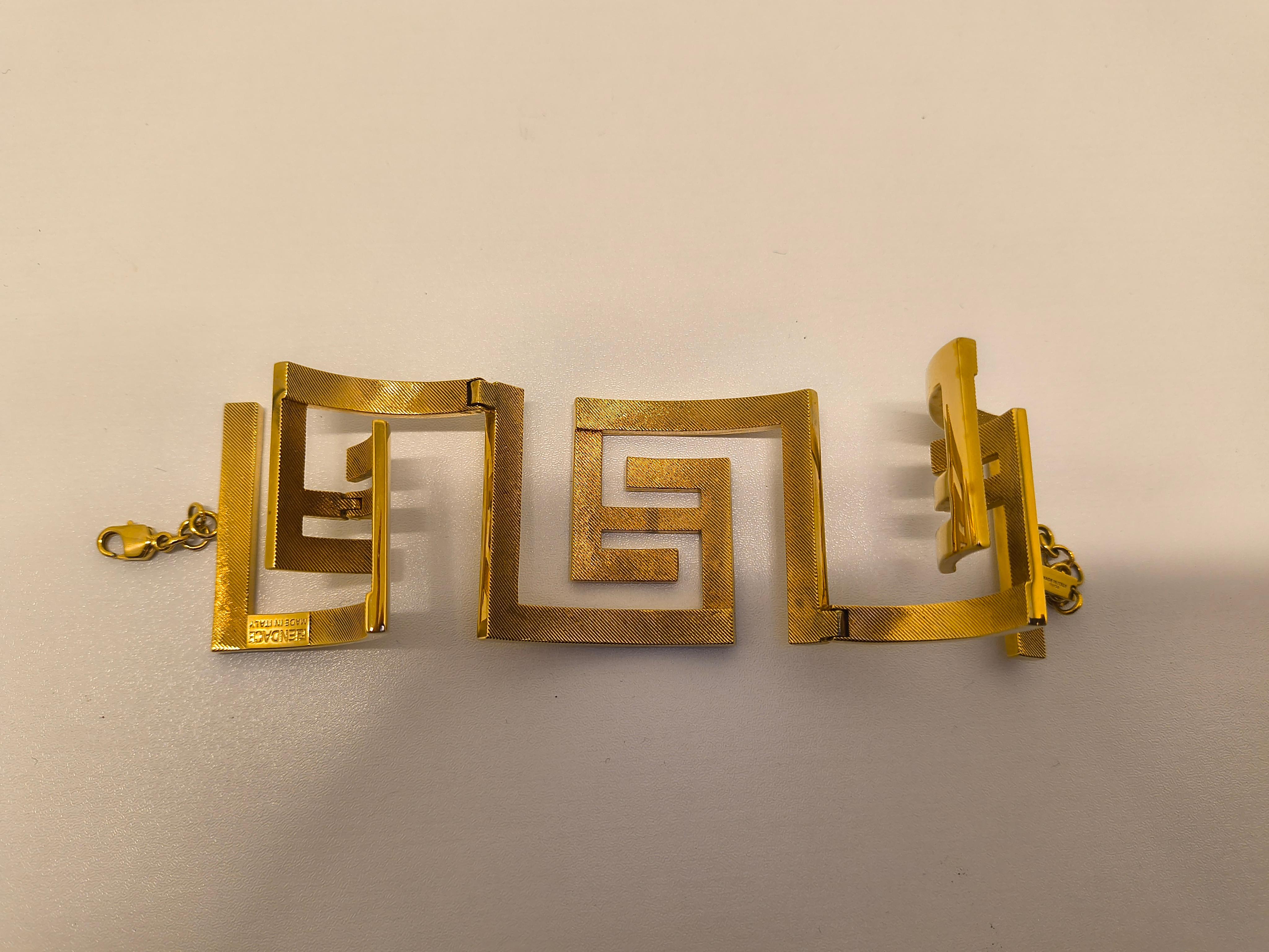 Fendace Versace X Fendi Bracciale Zucca Largo Oro SOLD OUT RARO in vendita 2