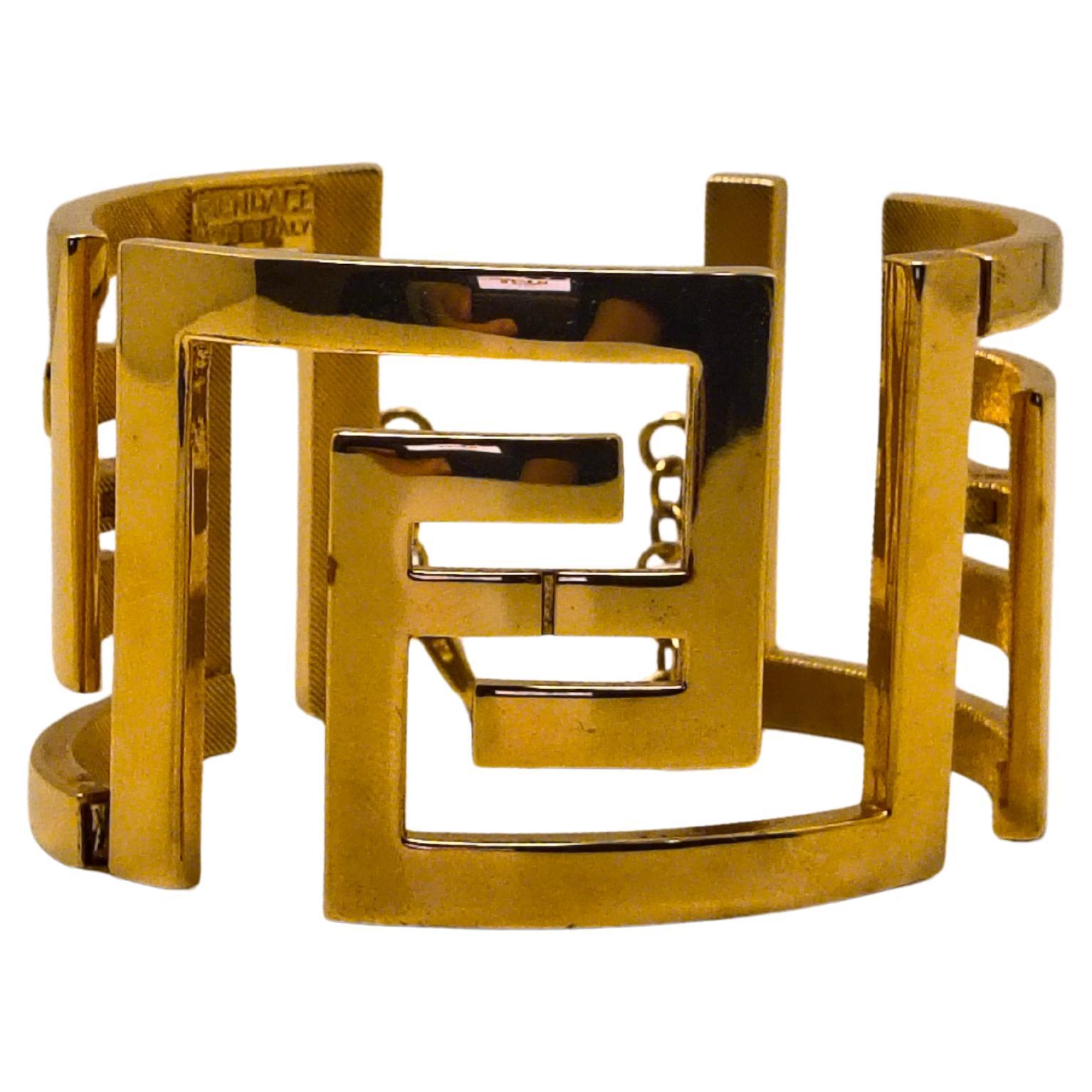 Fendace Versace X Fendi Pulsera brazalete Zucca ancha de oro AGOTADA RARO