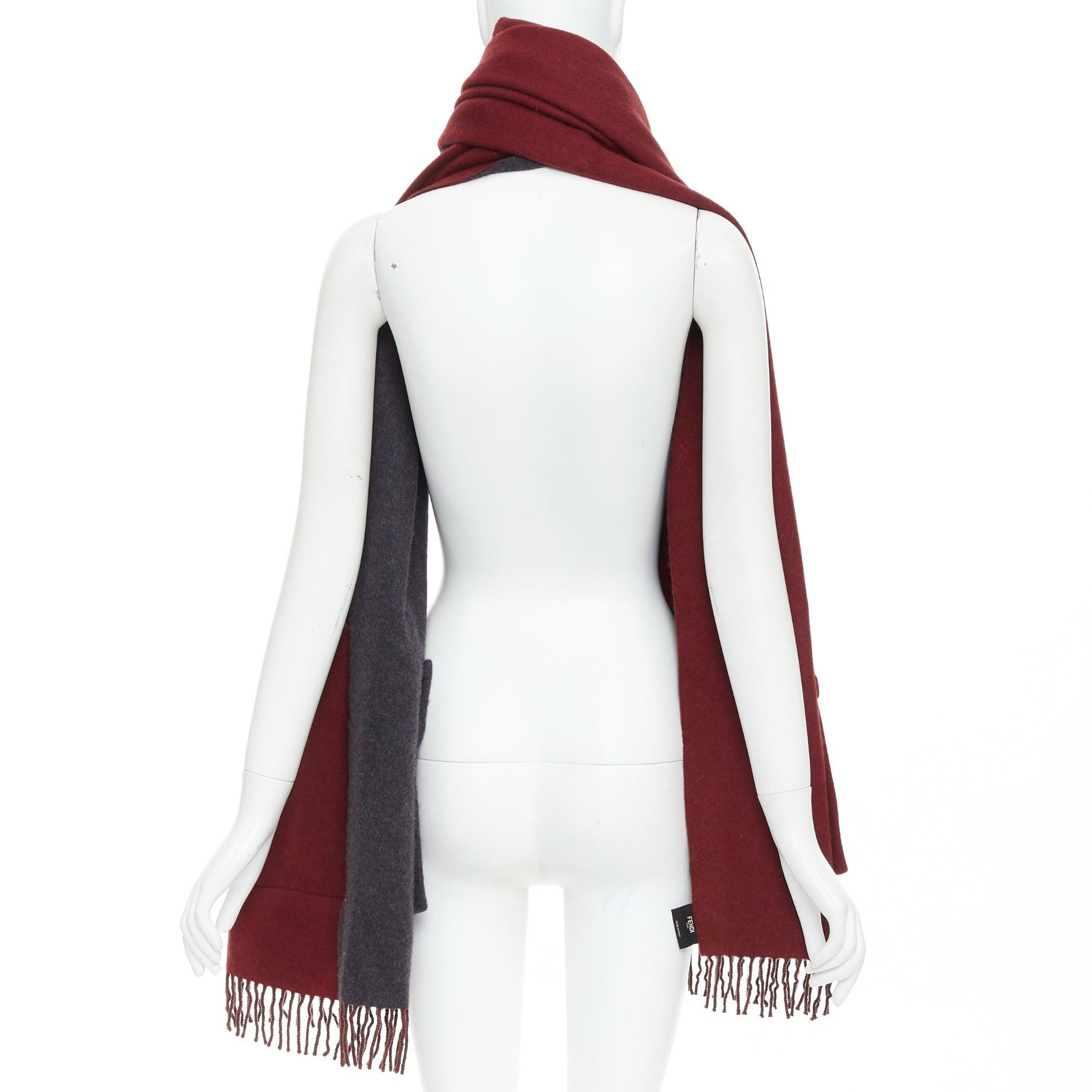 FENDI  100% cachemire bordeaux gris bicolore poche frangée écharpe longue Pour femmes en vente