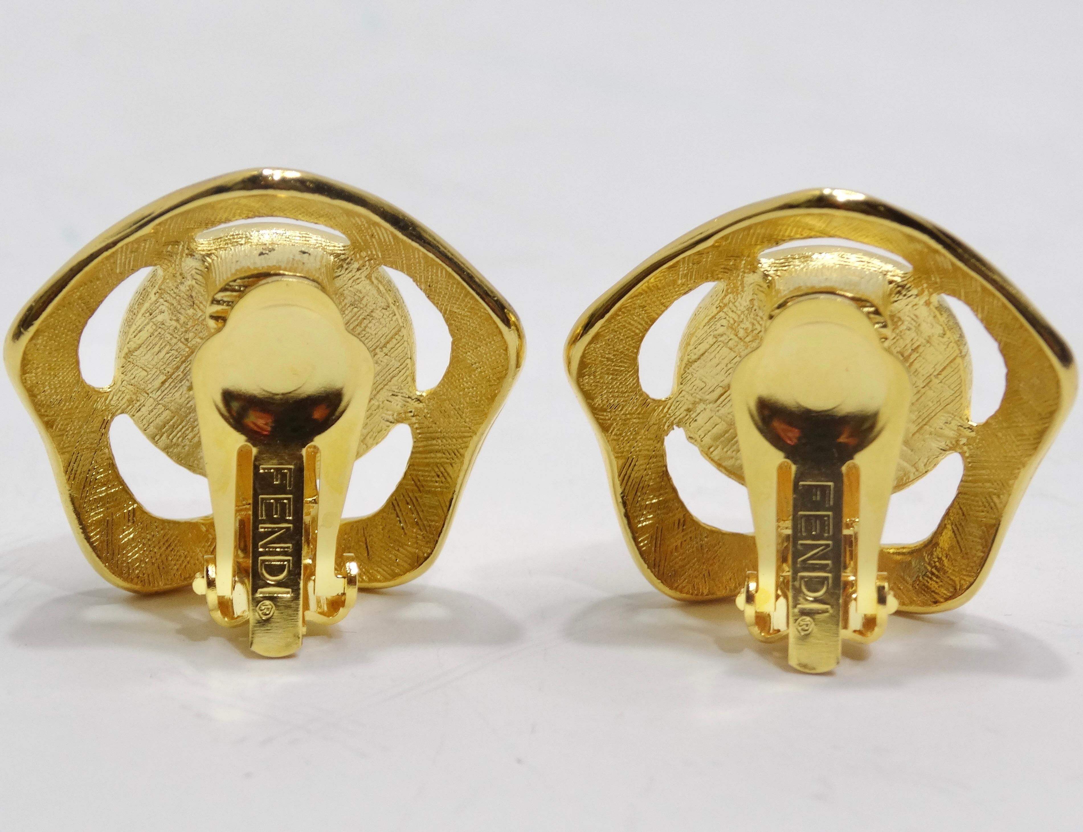 Fendi 1980s Gold Tone FF Pearl Earrings In Excellent Condition For Sale In Scottsdale, AZ