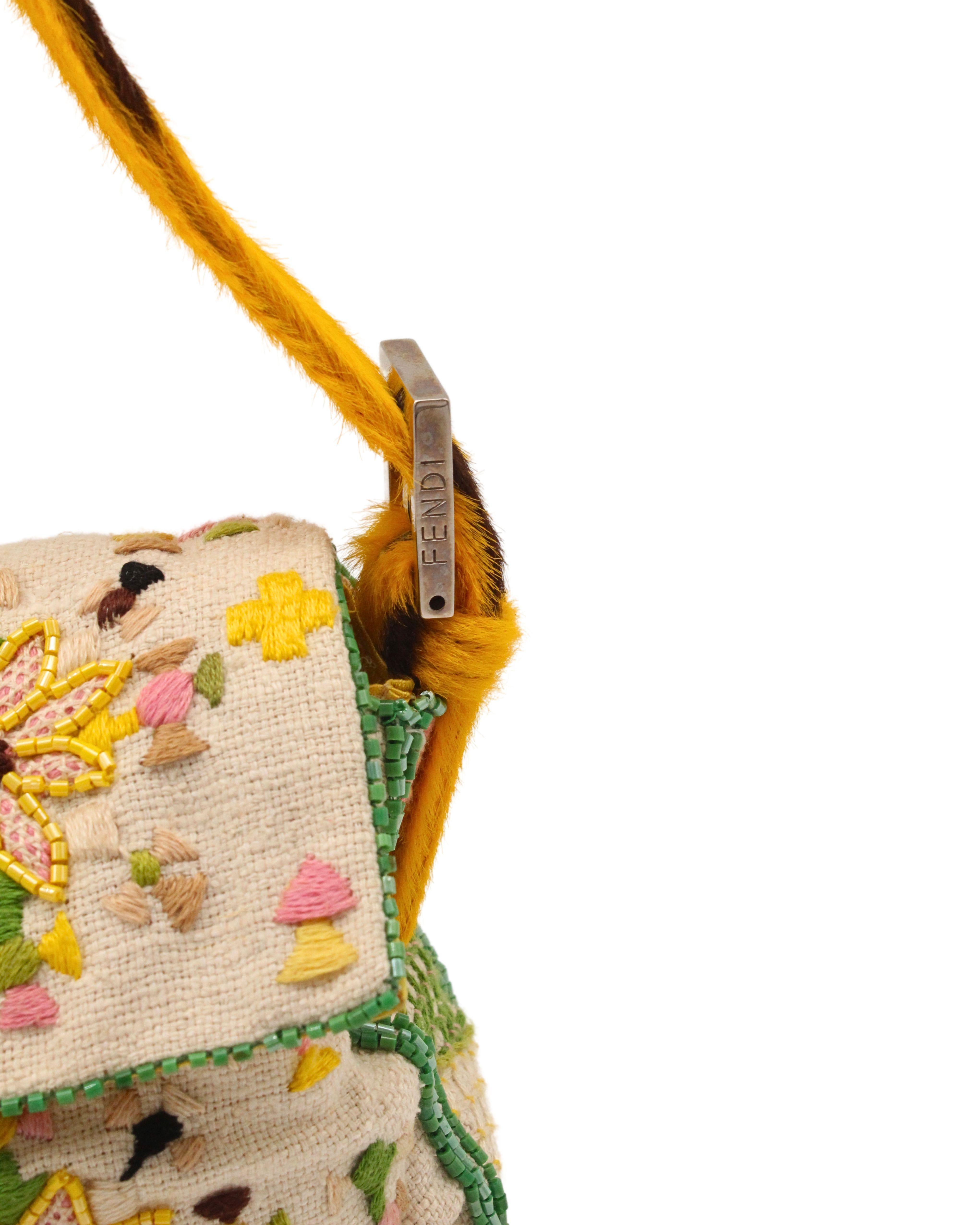 Fendi 1990 - Sac baguette avec logo et garniture en poils de poney perlés et brodés en vente 3