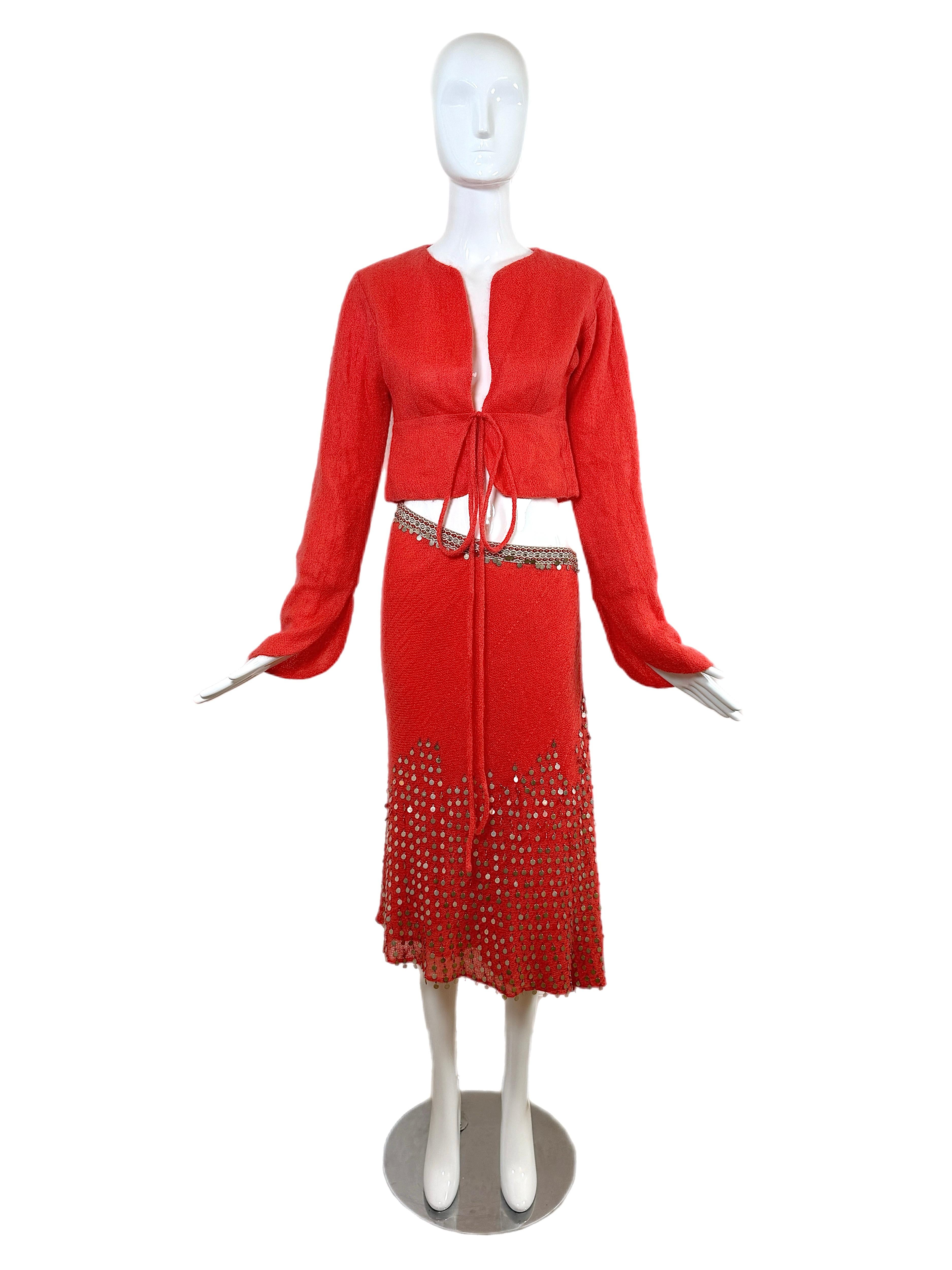 Fendi by Karl Lagerfeld
FW99
Vintage
Runway set
Hot coral mohair
Silver embellishments
Asymmetrical embellished waist at skirt
Tie front top with tulip like sleeves
Size IT40
Excellent condition, no flaws
PUT AS DRESS FOR EXPOSURE BUT IT'S A TWO