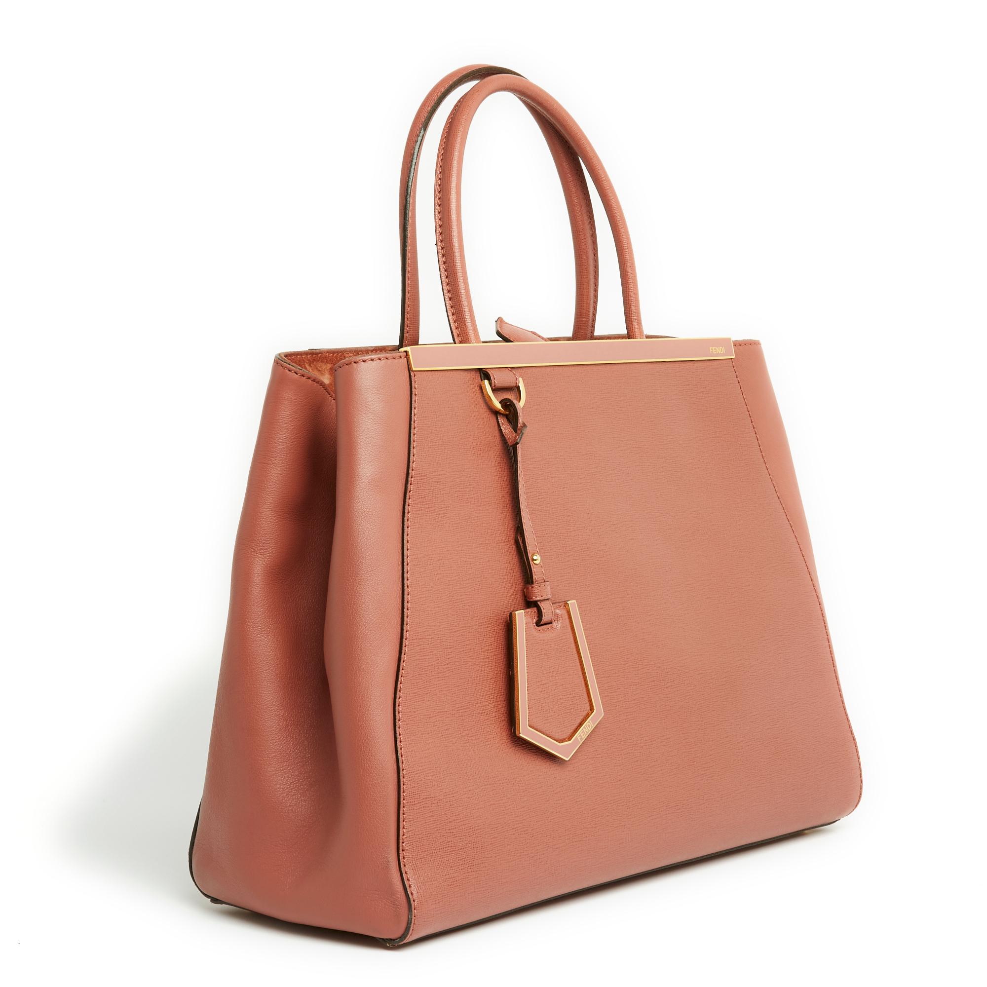 Fendi 2 días Bolsa de cuero rosa Correa Prístina en Excelente Estado en PARIS, FR