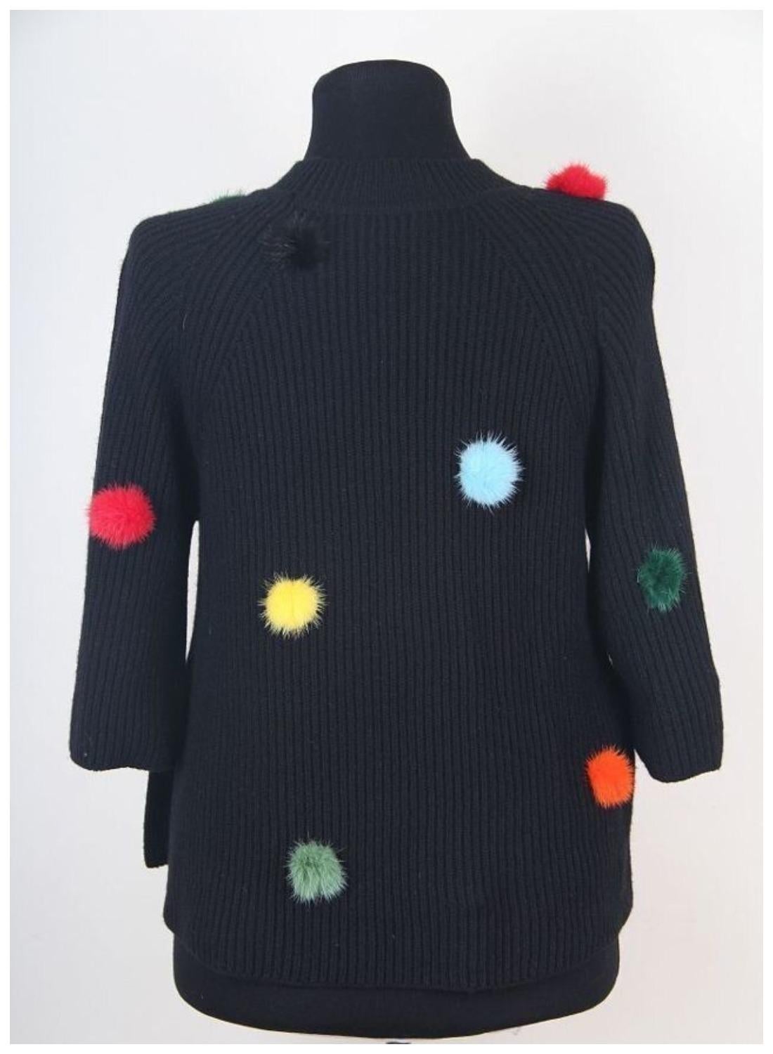 FENDI 2017  Fur-pompom High-neck Cashmere Sweater In Black In Excellent Condition For Sale In Алматинский Почтамт, KZ