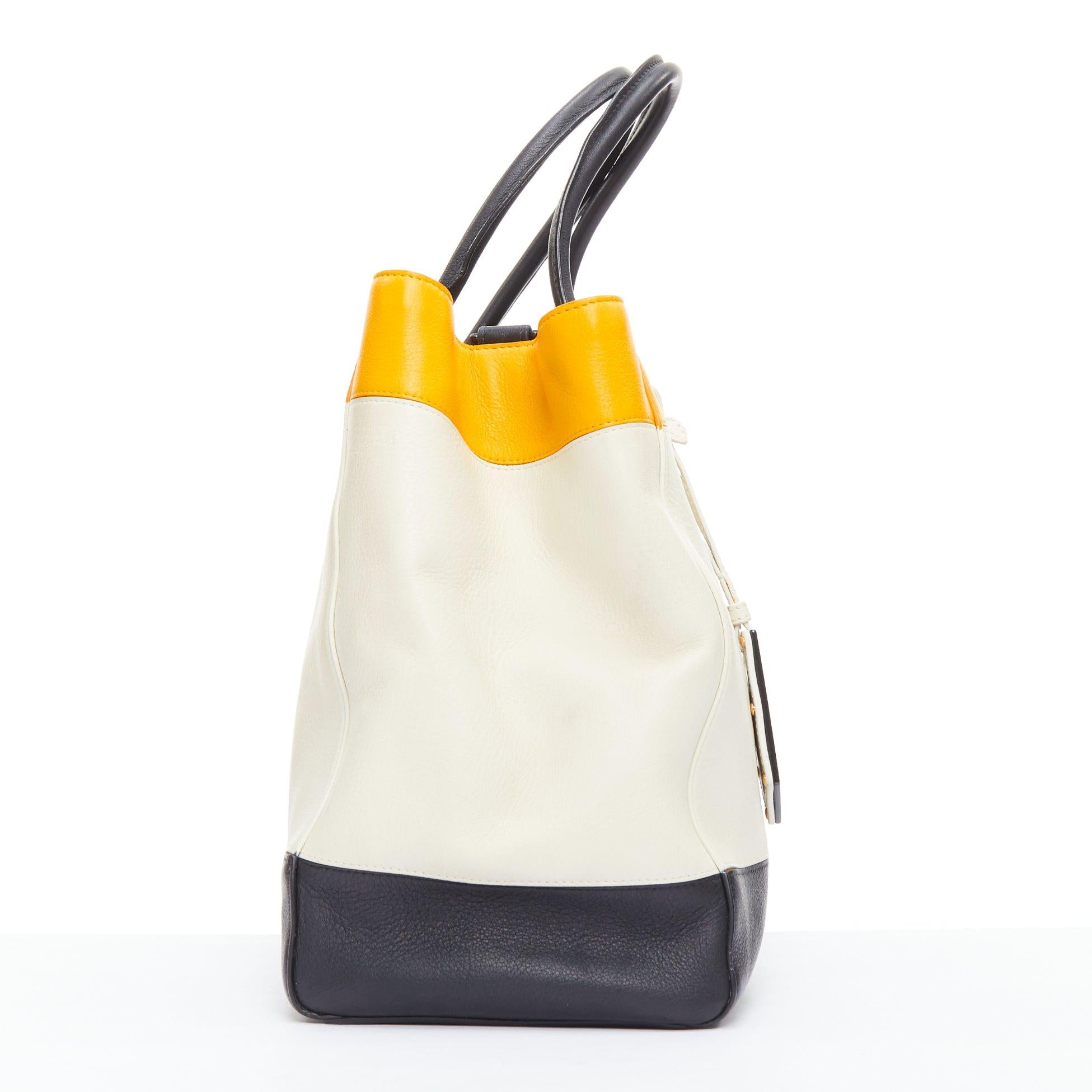 FENDI 2Jours yellow grey black leather tricolor colorblock tote bag In Good Condition In Hong Kong, NT
