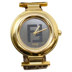 Fendi 320G Damenuhr mit Monogramm-Zifferblatt/Armband