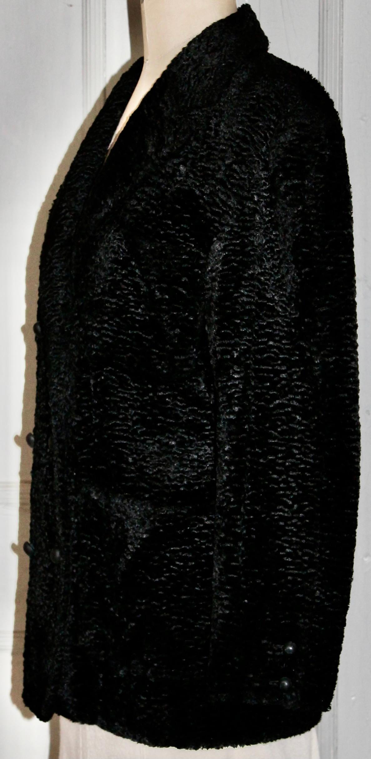 Fendi 365 Karl Lagerfeld Schwarzer Kurzer Mantel aus Kunstgewebe Astrakhan  im Angebot 12