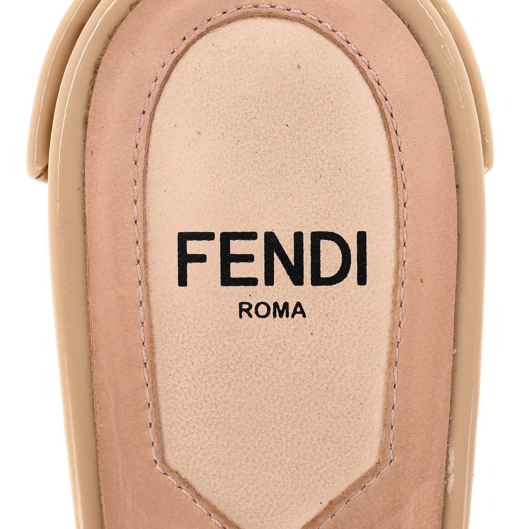 Fendi 3D Flowerland Pantoletten aus Lackleder mit Absatz im Angebot 7