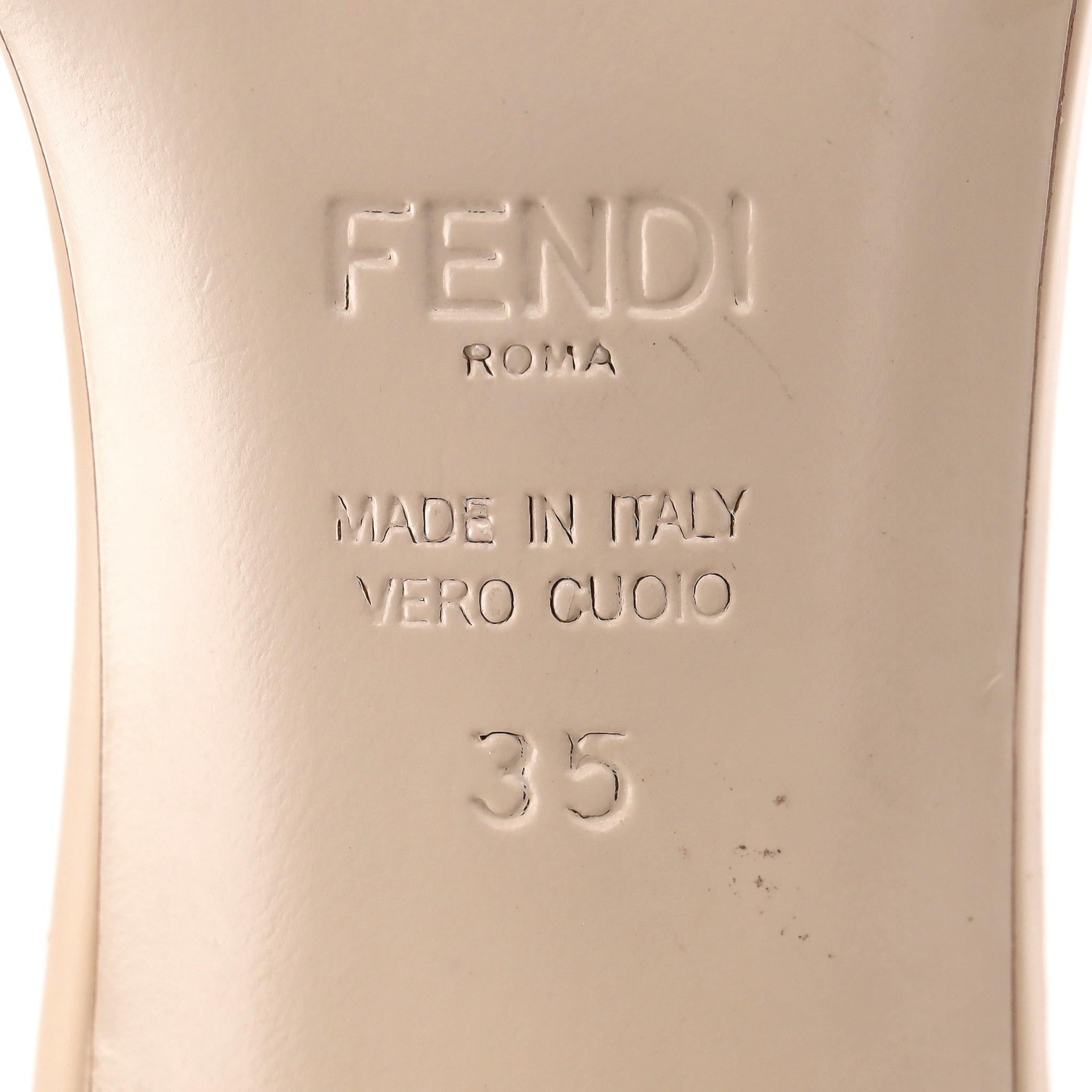 Fendi 3D Flowerland Pantoletten aus Lackleder mit Absatz im Angebot 8