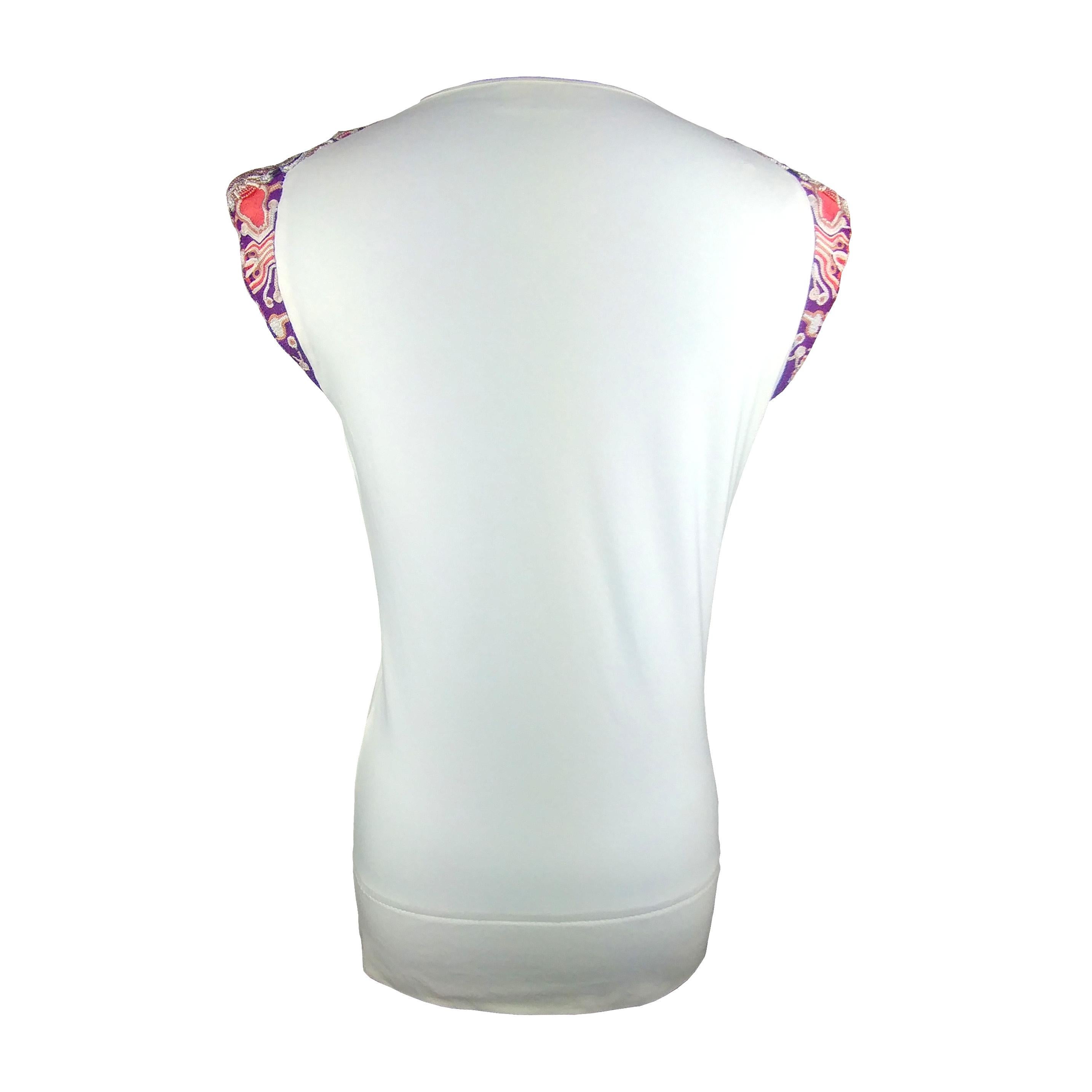 Gris FENDI - T-shirt en coton blanc avec épaules brodées, années 90  Taille 4US 36EU en vente