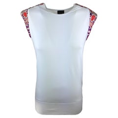 FENDI - 90s White Cotton T-Shirt with Embroidered Shoulders | Size 4US 36EU