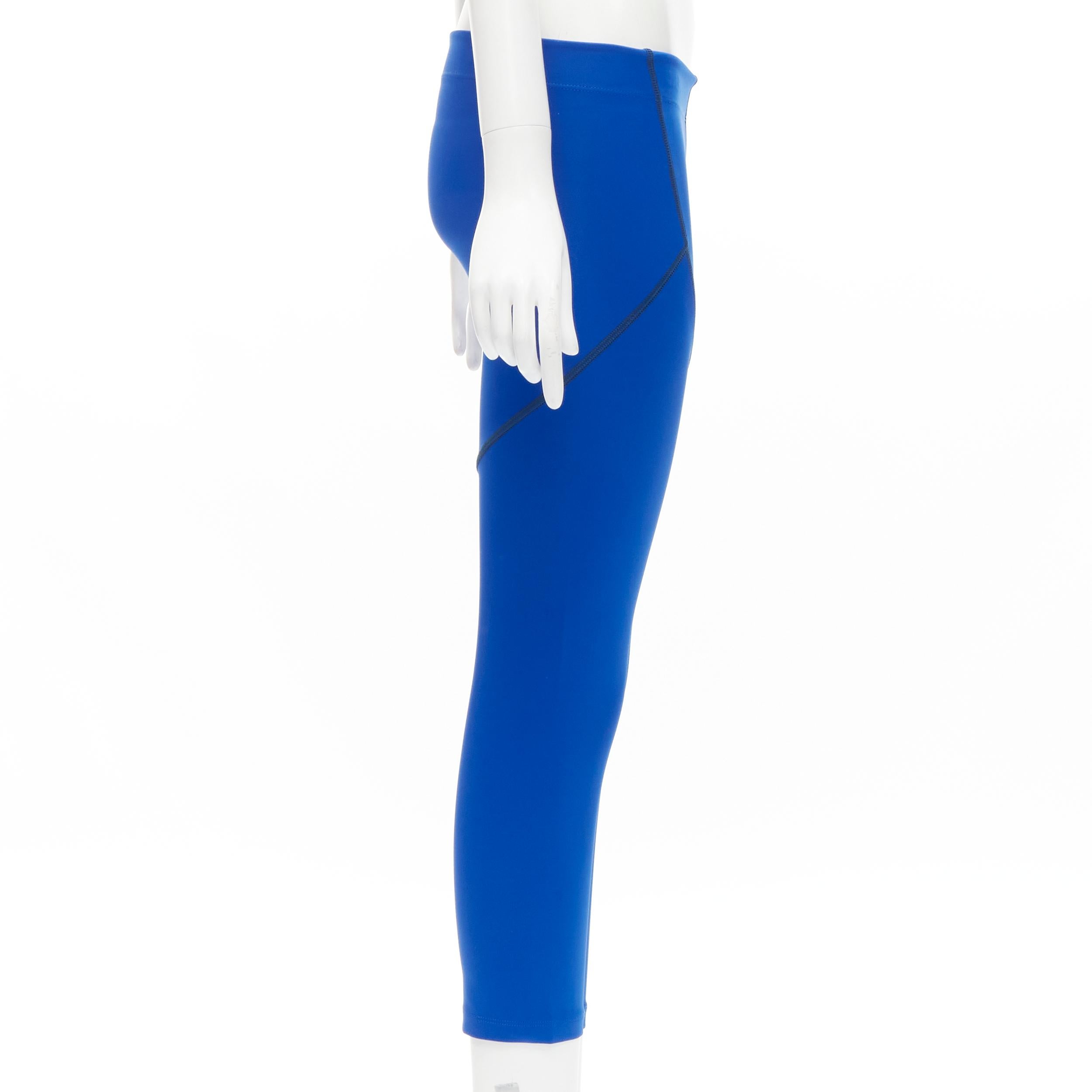 FENDI Activewear Kobaltblaue Sport Leggings mit reflektierendem Silber-Logo XS im Zustand „Hervorragend“ im Angebot in Hong Kong, NT
