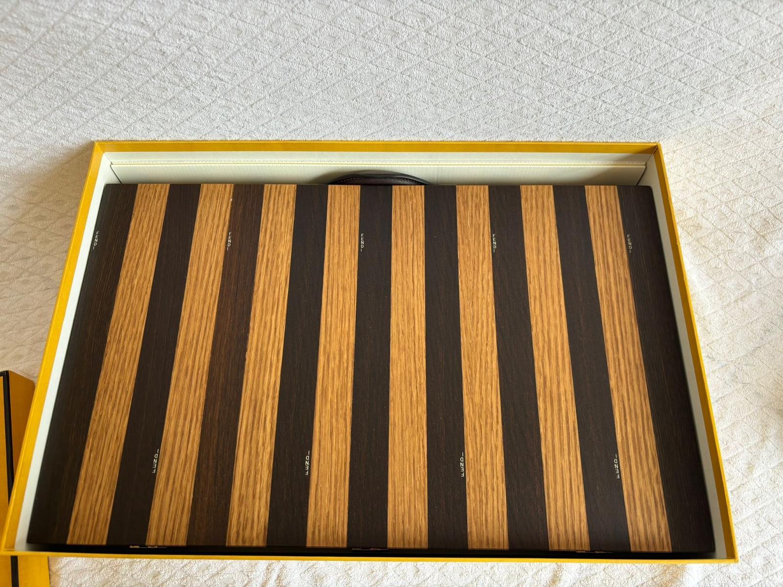 Set da gioco Backgammon di Fendi In condizioni ottime in vendita a Los Angeles, CA