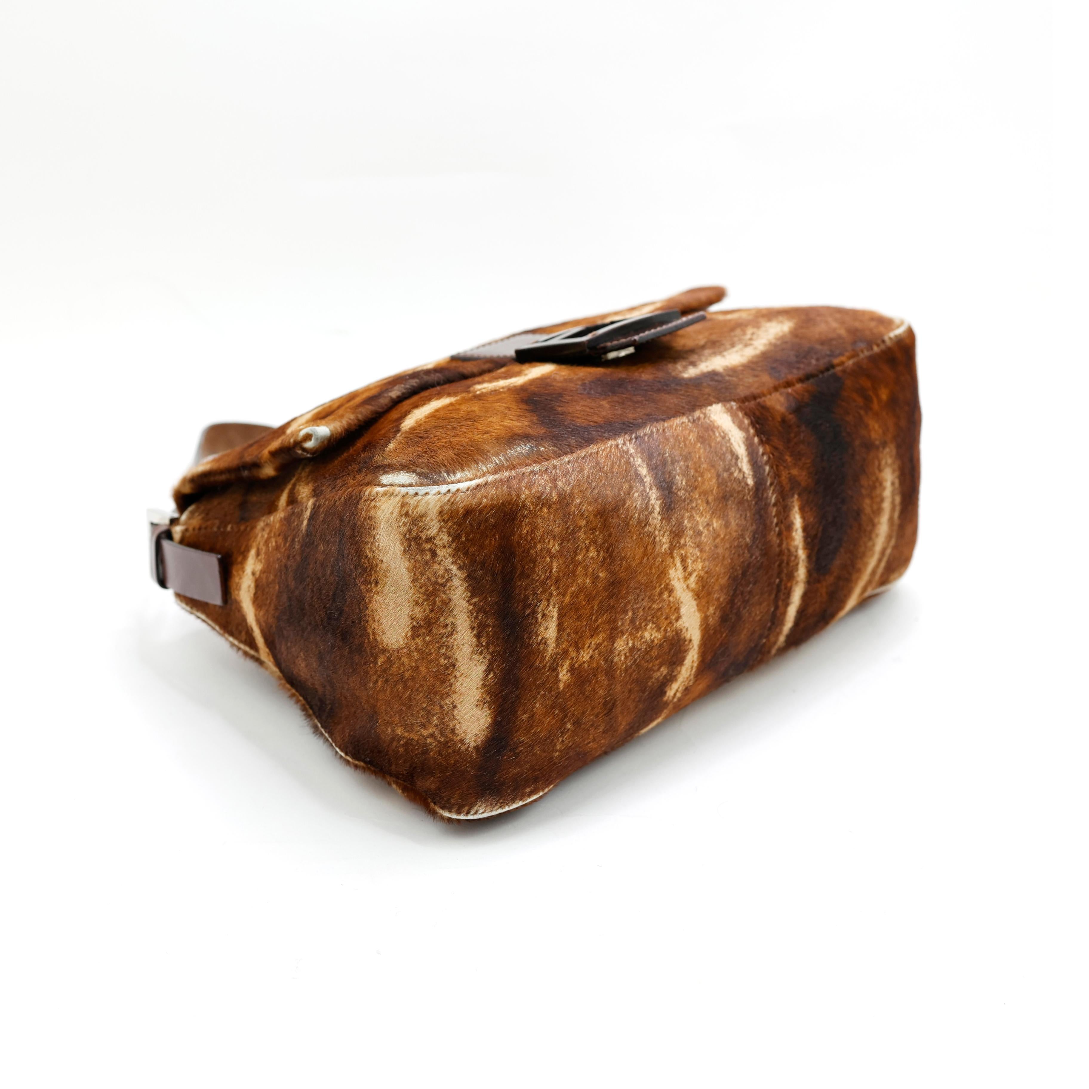 Women's or Men's FENDI Bag Fendi Baguette Mamma in Pony-style brown calfskin  For Sale