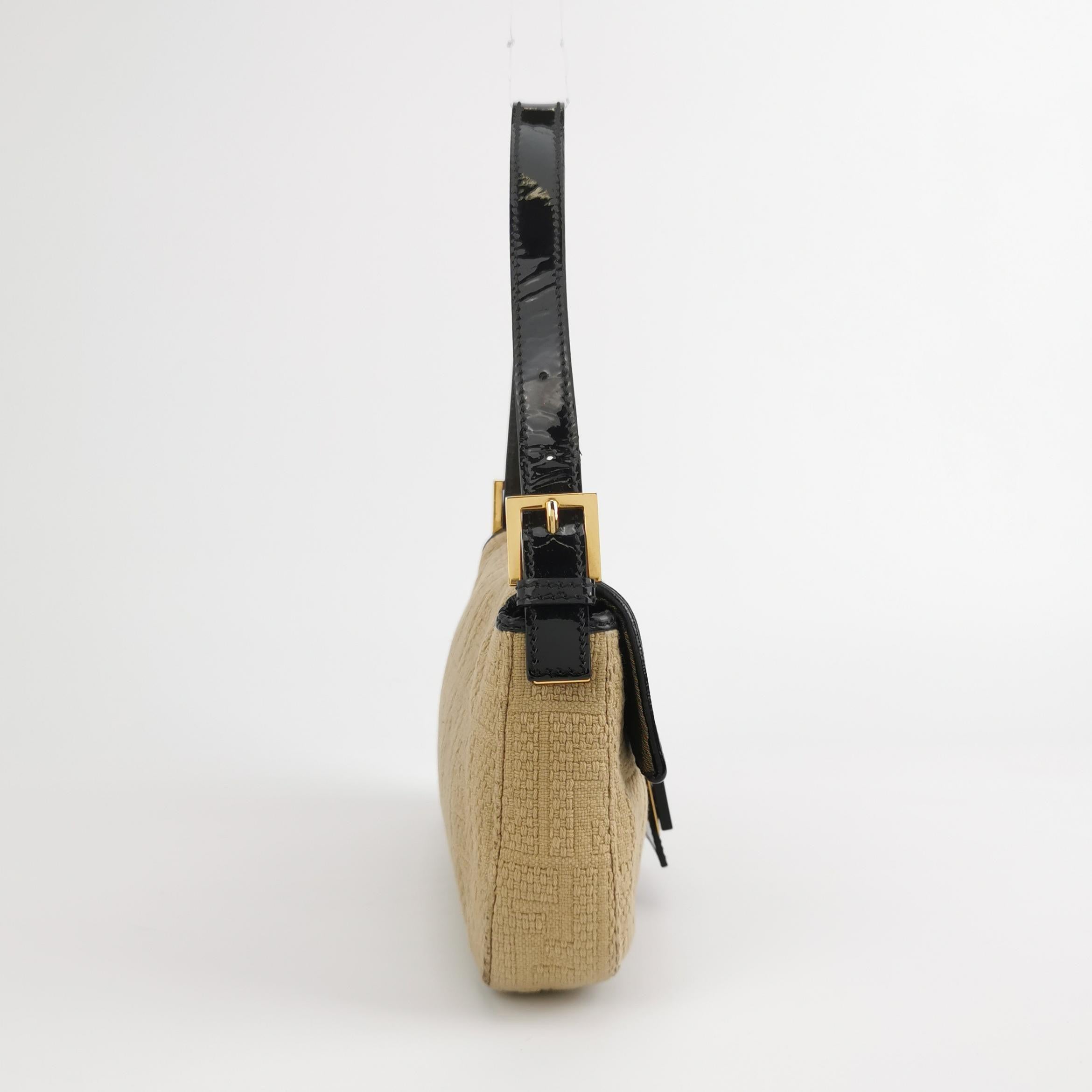 Fendi Baguette 1997 Beige Canvas Zucca Embossed with Zucca Interior 1