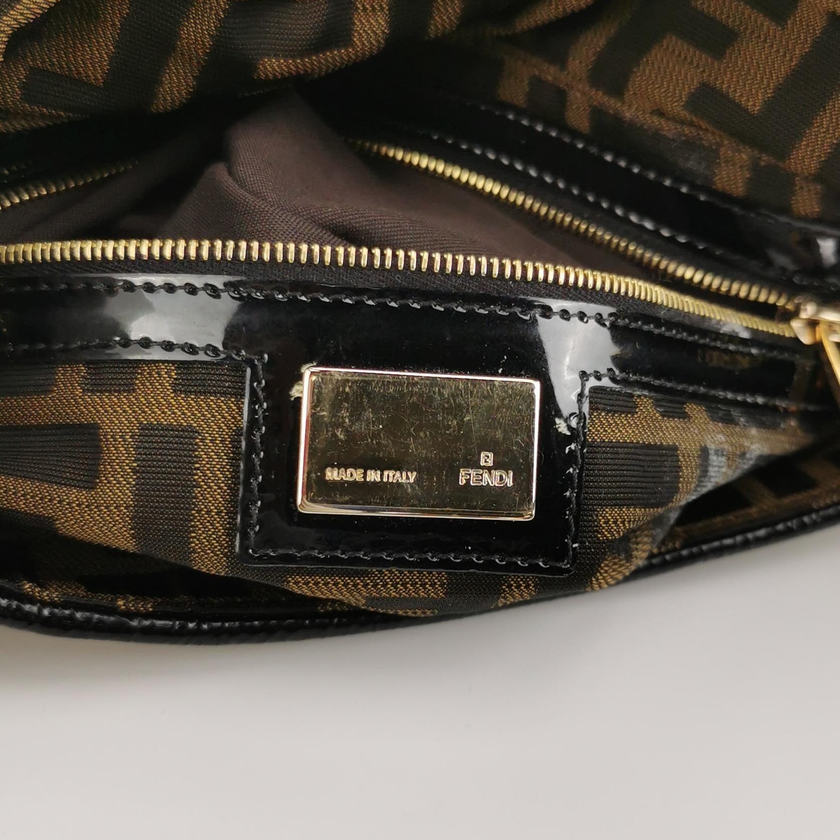 Fendi Baguette 1997 Beige Canvas Zucca Embossed with Zucca Interior 4
