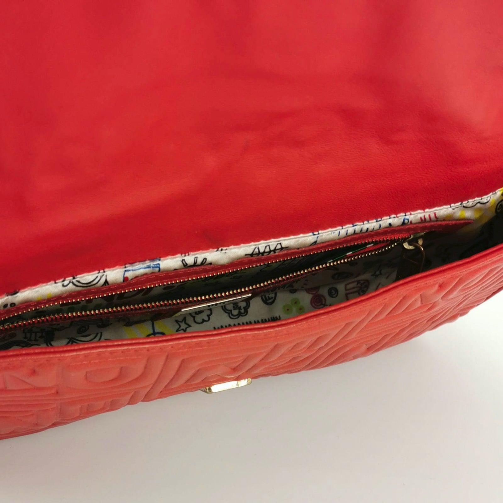 Fendi Baguette 1997 Re-edition 3D Embossed Red Leather Shoulder bag 2