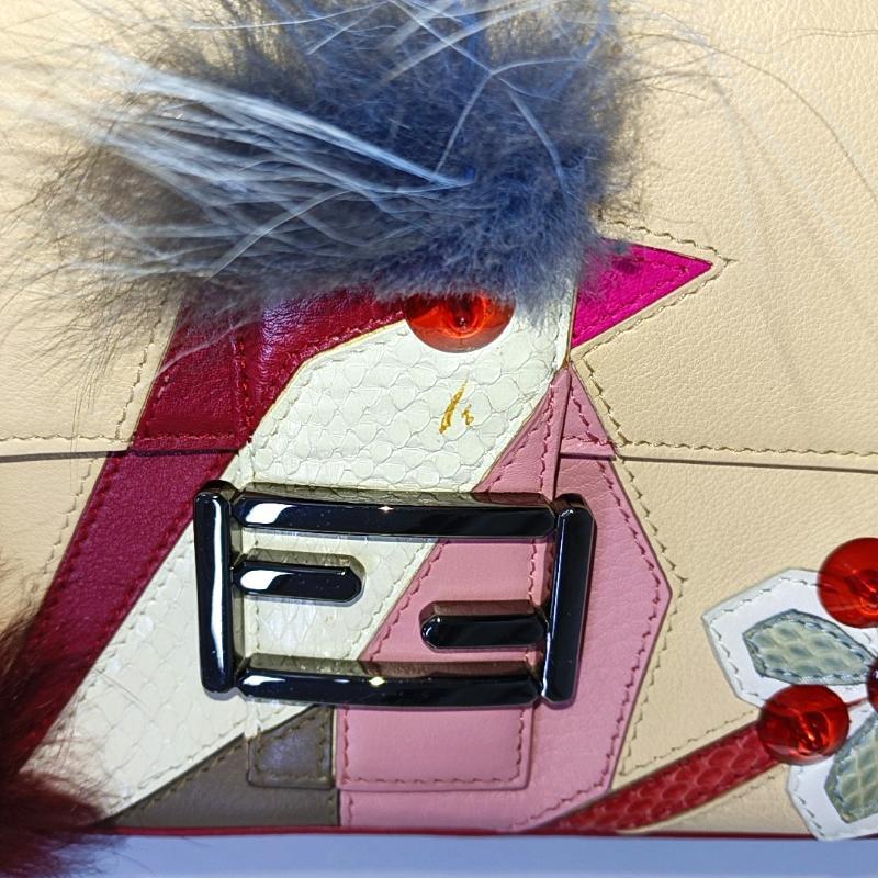 Fendi Baguette 1997 Re-edition Bird Motif Fur Leather Beige Shoulder bag 5