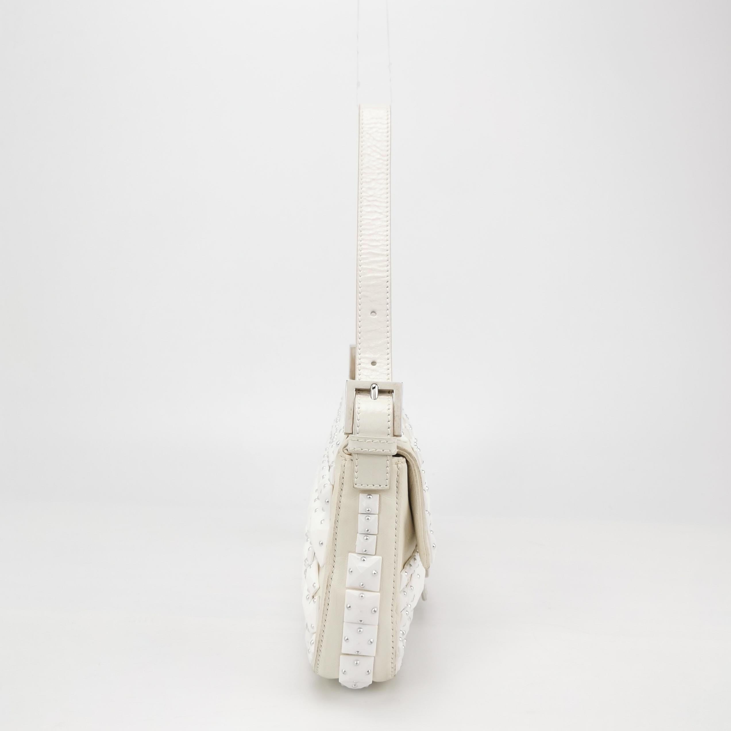 FENDI Baguette 1997 White Leather and Stones Zucca Interior Shoulder Bag For Sale 12