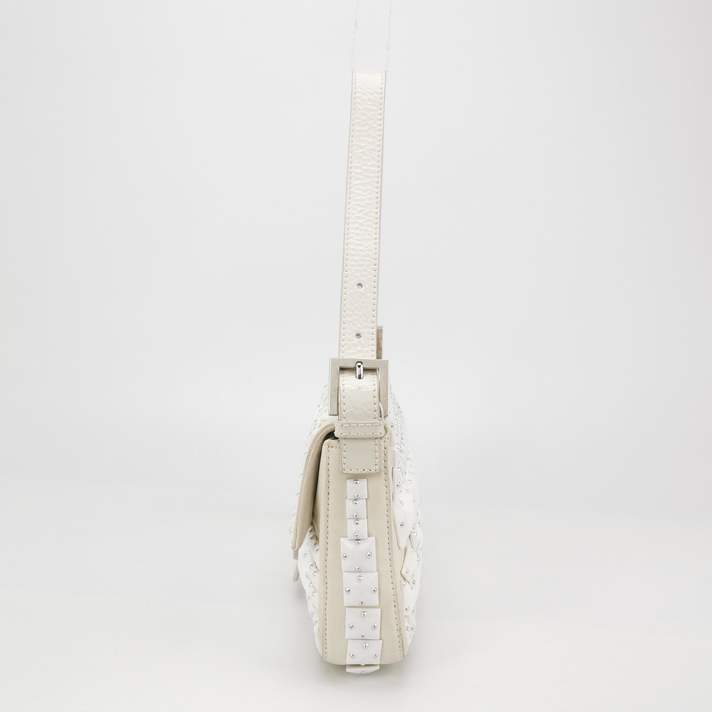 FENDI Baguette 1997 White Leather and Stones Zucca Interior Shoulder Bag For Sale 3