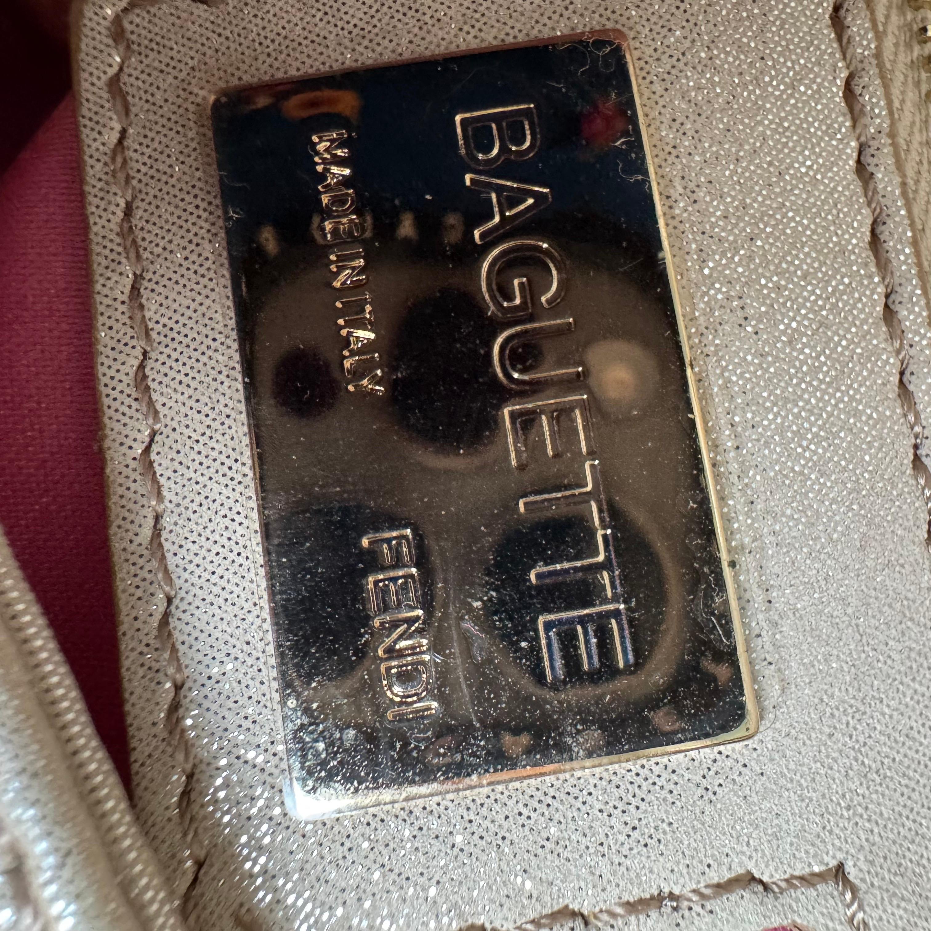 FENDI Baguette 1997 White Pearlescent Fabric Crystal Buckle Shoulder Bag 10