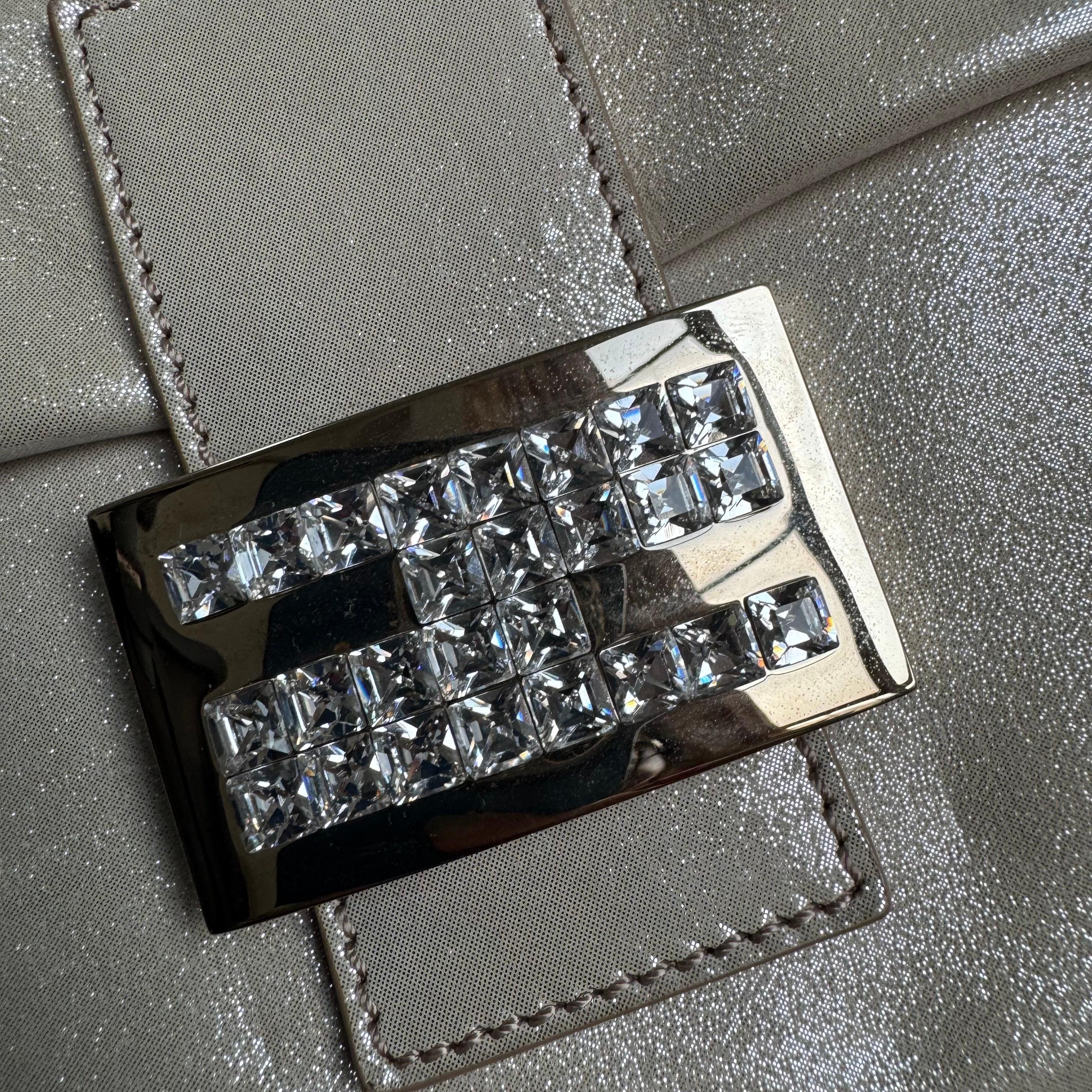 FENDI Baguette 1997 White Pearlescent Fabric Crystal Buckle Shoulder Bag 4