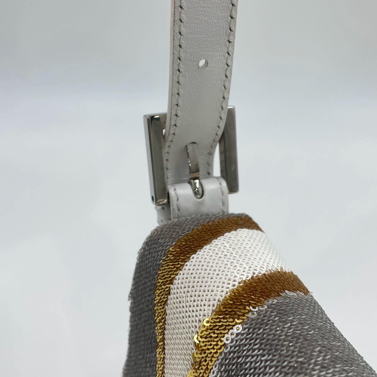Fendi Baguette 1997 Zebra-Stripe Sequin Bianco e Silver in vendita 8