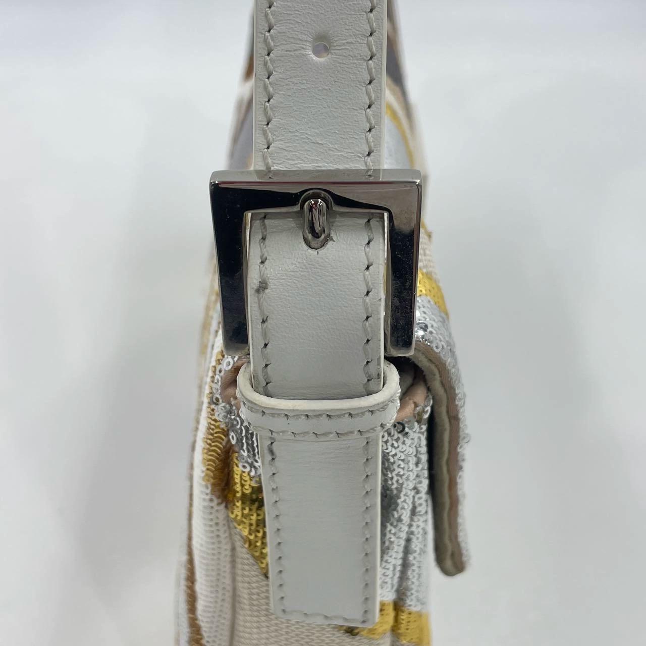 Fendi Baguette 1997 Zebra-Stripe Sequin Bianco e Silver in vendita 10