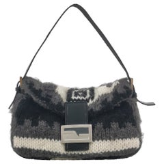 Fendi Baguette Bag Grey and White Wool Knit Shoulder Bag