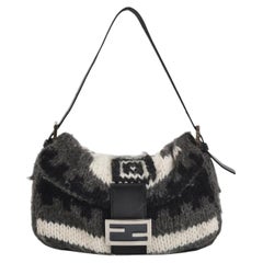 Fendi Baguette Bag Grey and White Wool Knit Shoulder Bag