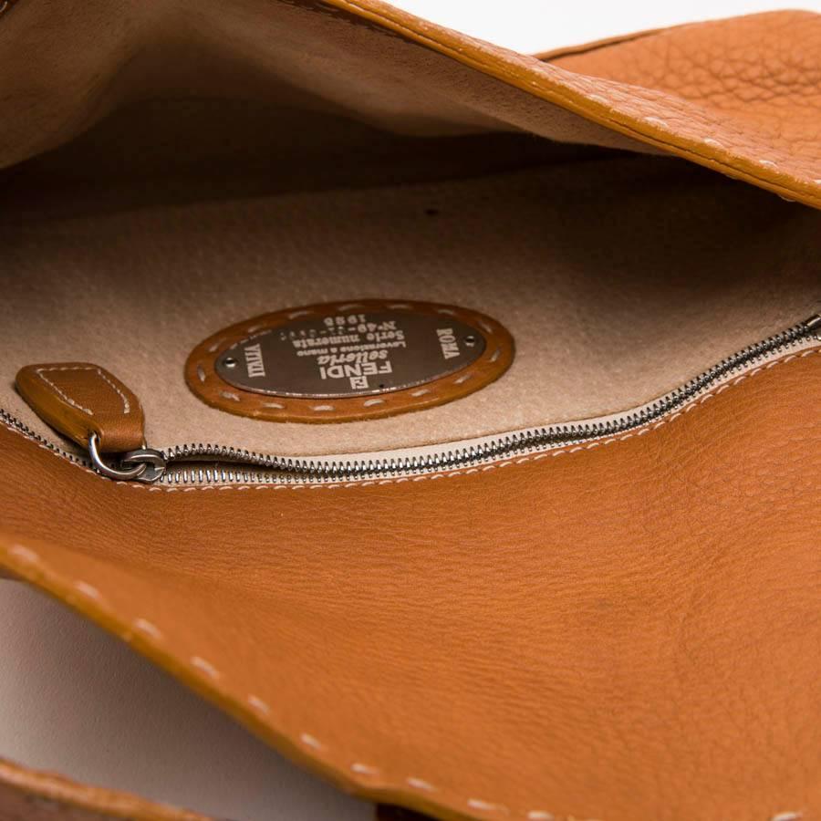 FENDI Baguette Bag in Gold Taurillon Leather 6