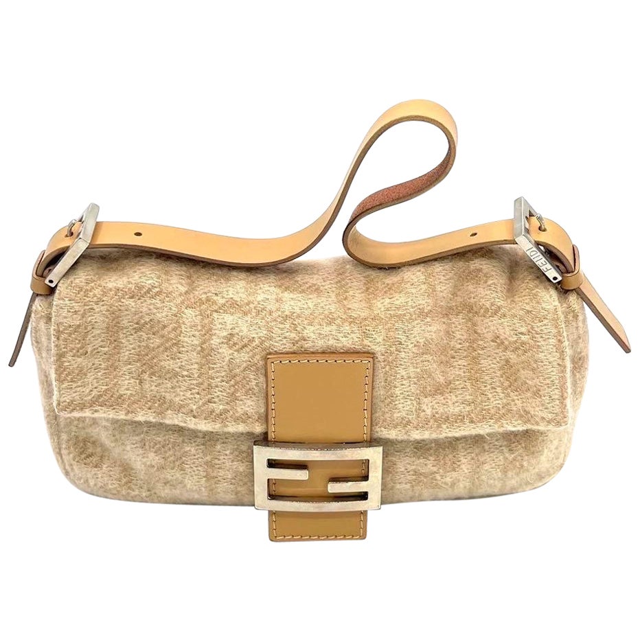 Fendi Baguette Beige Zucca Print Wolle Leder Umhängetasche im Angebot