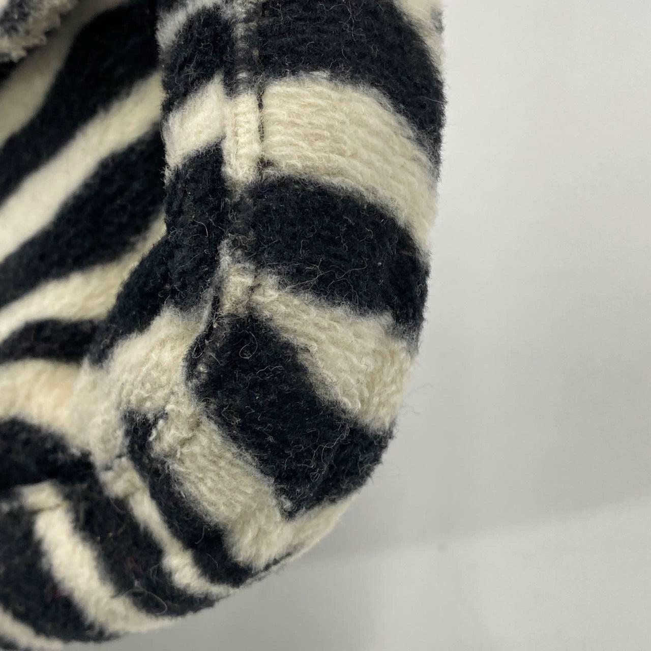 Fendi Baguette in Black e White Zebra Print Fleece Fibbia Rossa in vendita 8
