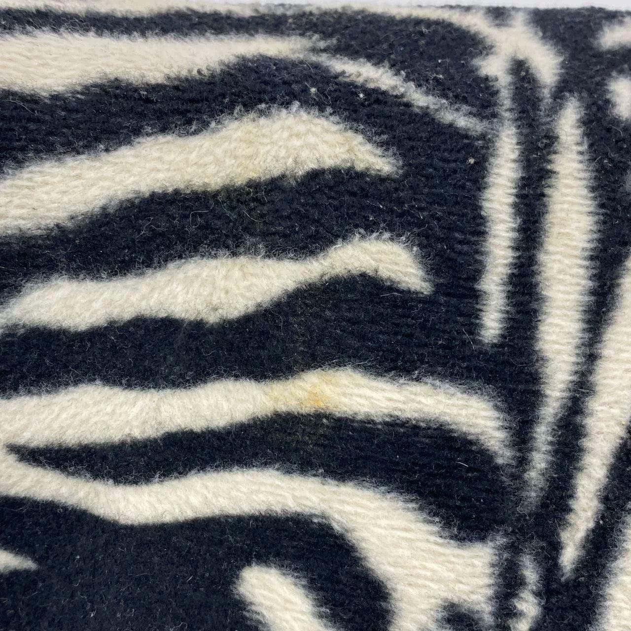 Fendi Baguette in Black e White Zebra Print Fleece Fibbia Rossa in vendita 10