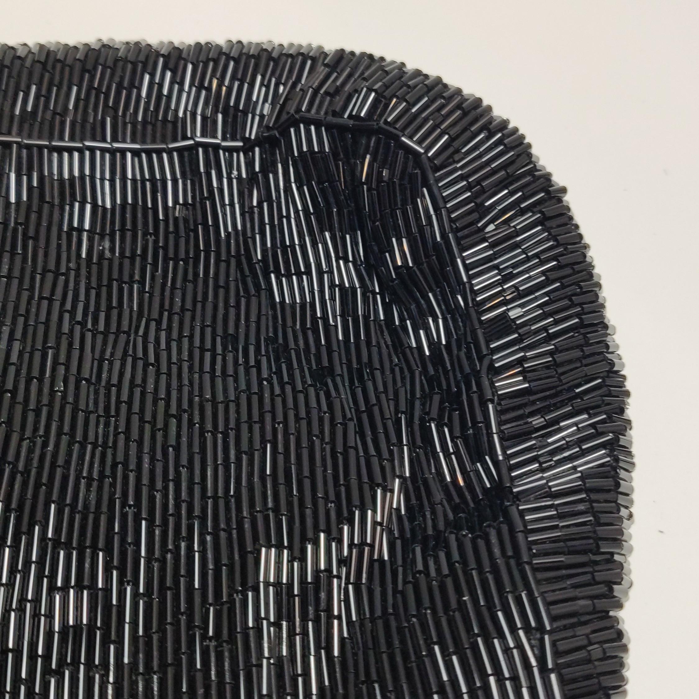 Fendi Baguette Borsa a tracolla nera con perline a cascata scintillanti in vendita 12