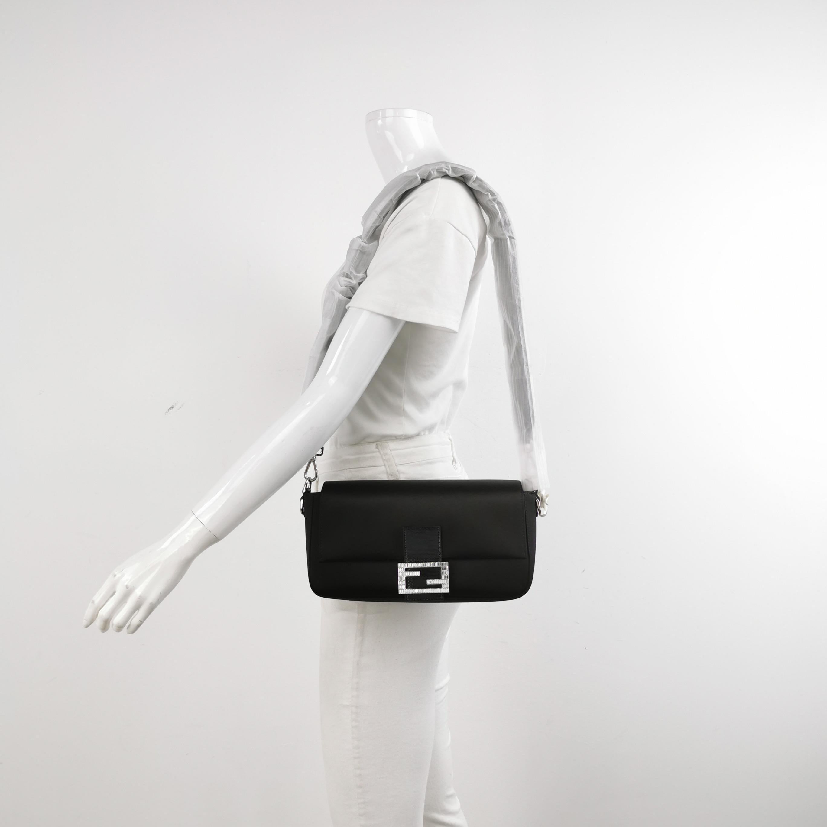 Fendi Baguette Black Silk Crystal Buckle Crossbody Bag In Excellent Condition For Sale In AUBERVILLIERS, FR
