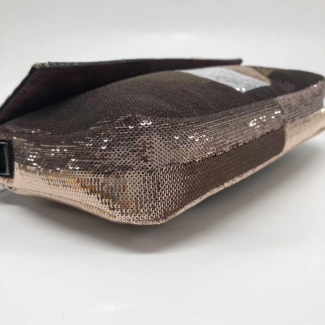 Bolso Fendi Baguette Bloques Motivo Abstracto Purpurina Lentejuelas en venta 4
