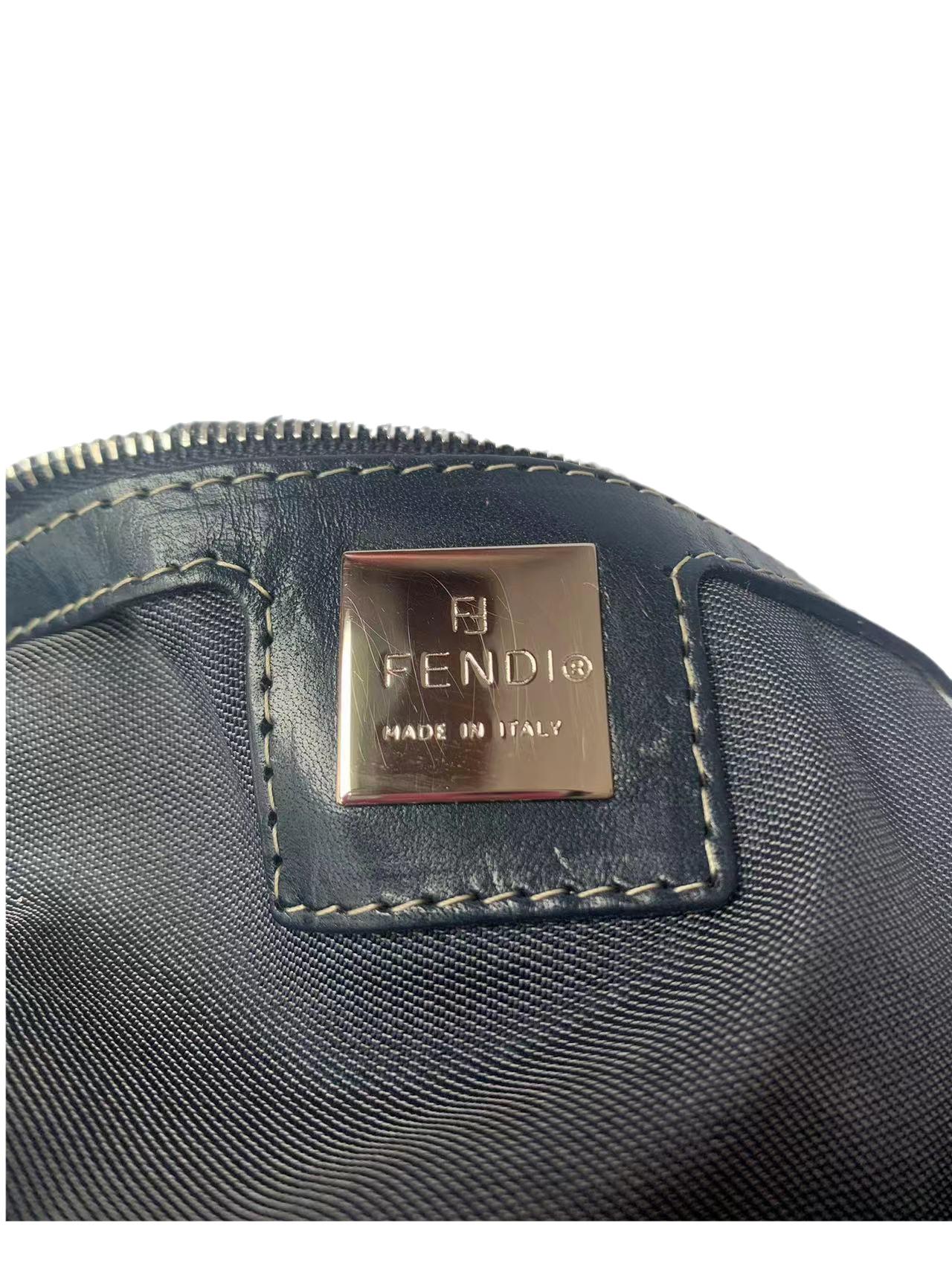 FENDI Baguette Blue Denim Navy Shoulder Bag with Enamel Buckle For Sale 4