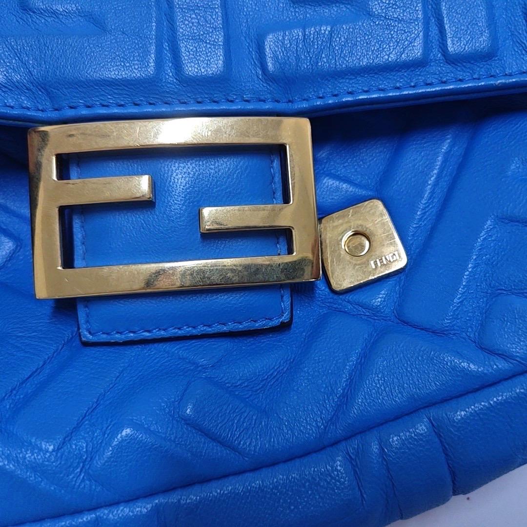 Fendi Baguette Blue Lambskin Leather Crossbody Bag Medium For Sale 8