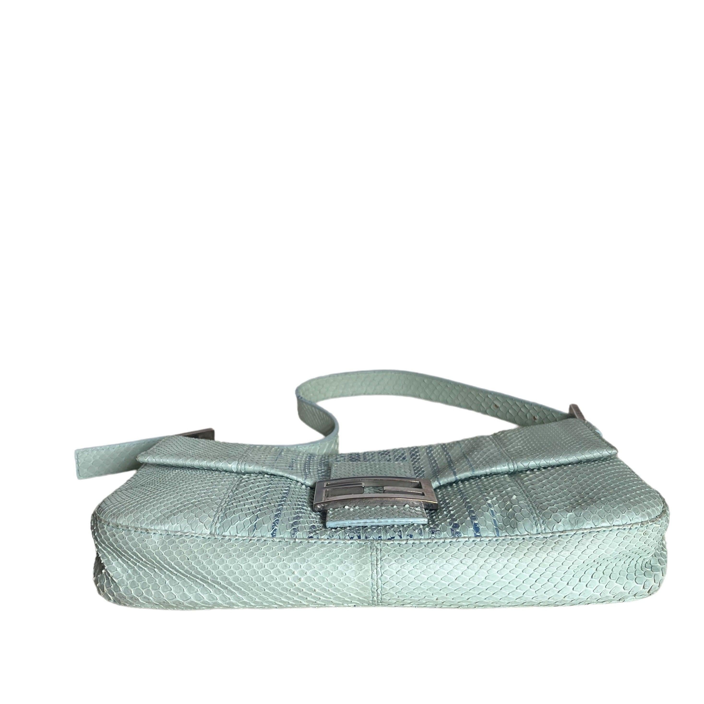 Women's Fendi Baguette Blue Teal Python-skin Leather Shoulder Bag For Sale