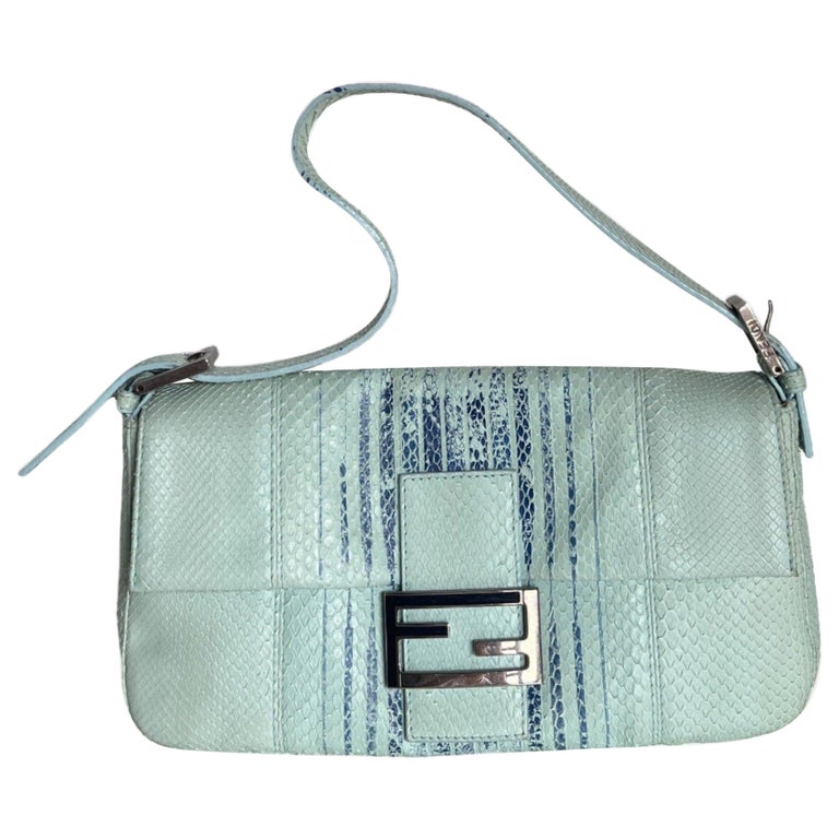 Fendi Selleria Fendi Baguette Azzurra Fendi Peekaboo Light Blue Top