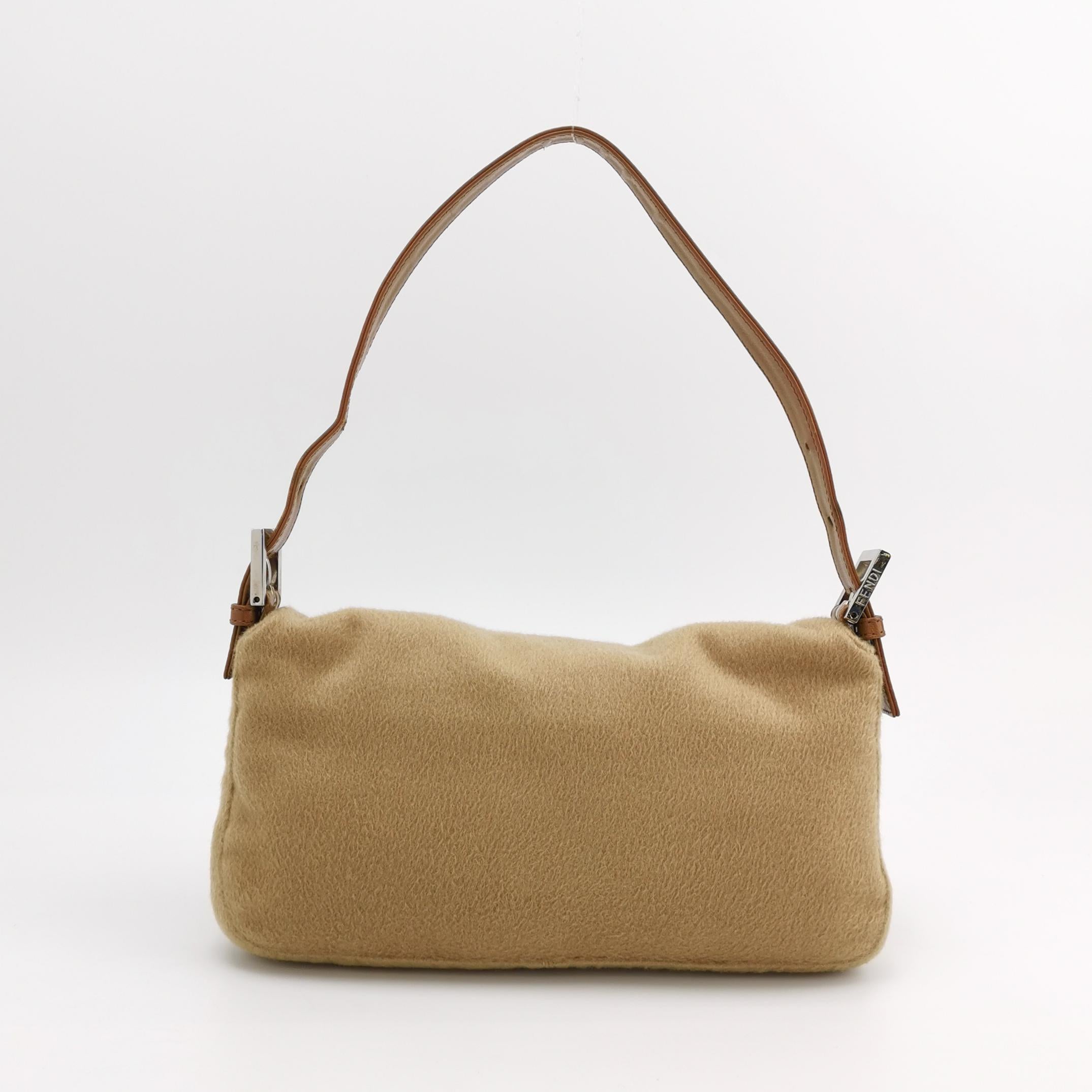 FENDI Baguette Camel Brown Soft Cloth Shoulder Bag For Sale 2