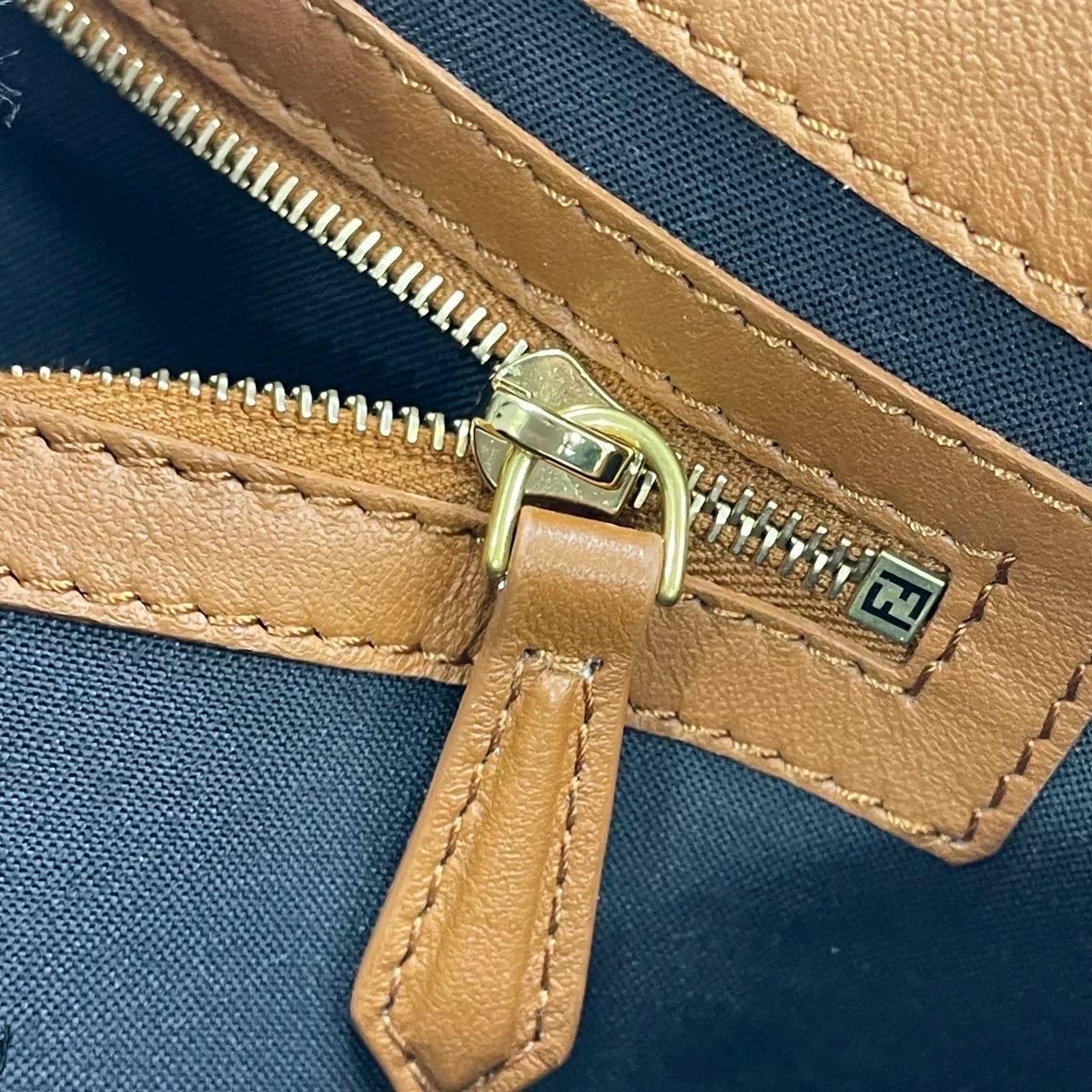 Fendi Baguette Caramel Tan Brown Lambskin Leather Crossbody Bag Medium For Sale 15