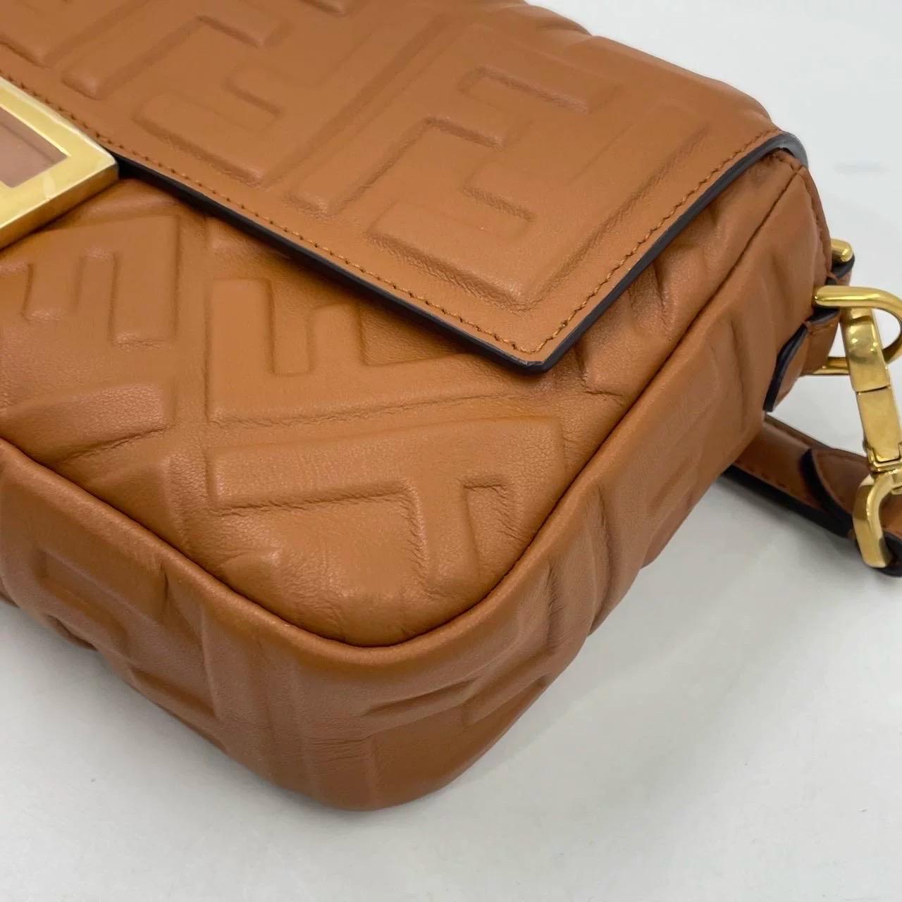 Fendi Baguette Caramel Tan Brown Lambskin Leather Crossbody Bag Medium For Sale 16