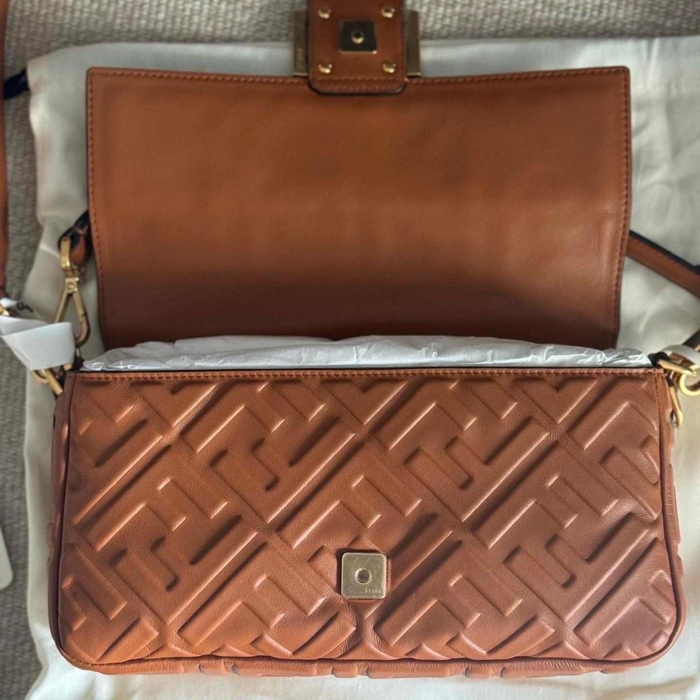 Fendi Baguette Caramel Tan Brown Lambskin Leather Crossbody Bag Medium For Sale 1