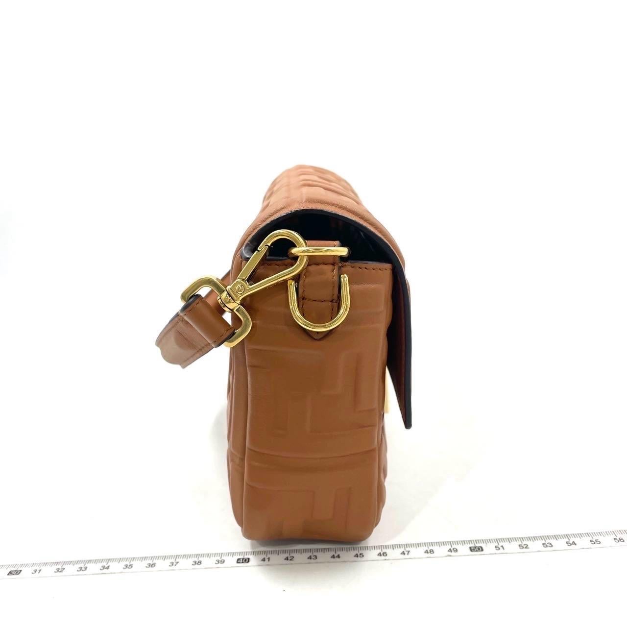 Fendi Baguette Caramel Tan Brown Lambskin Leather Crossbody Bag Medium For Sale 3
